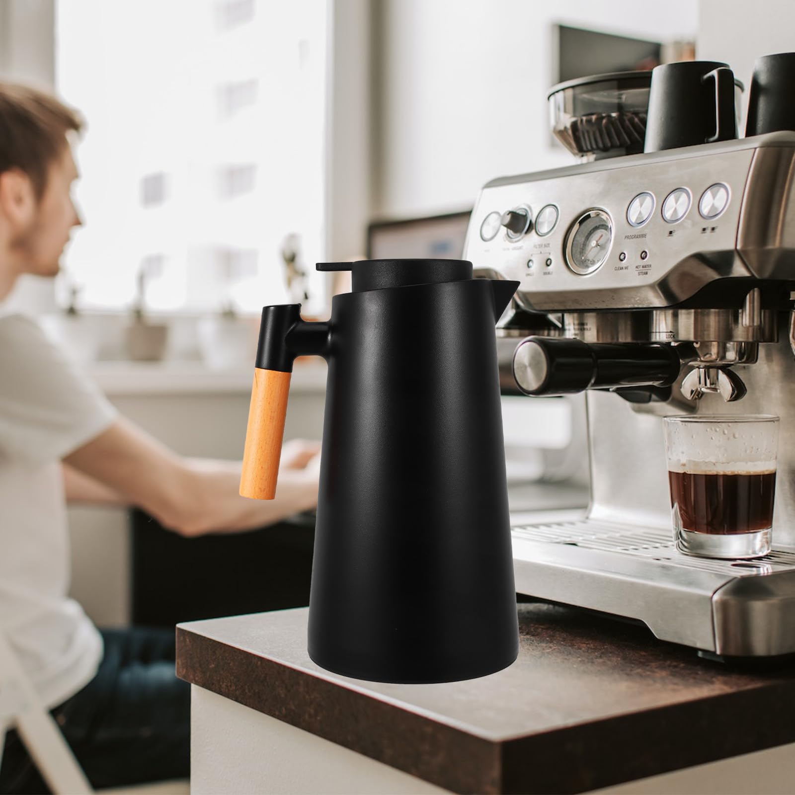 Amosfun Isolierte Thermoskanne mit Holzgriff Vakuumglas Kaffeekanne für Heiße Kalte Getränke Haushaltswasserflasche mit Deckel und Griff