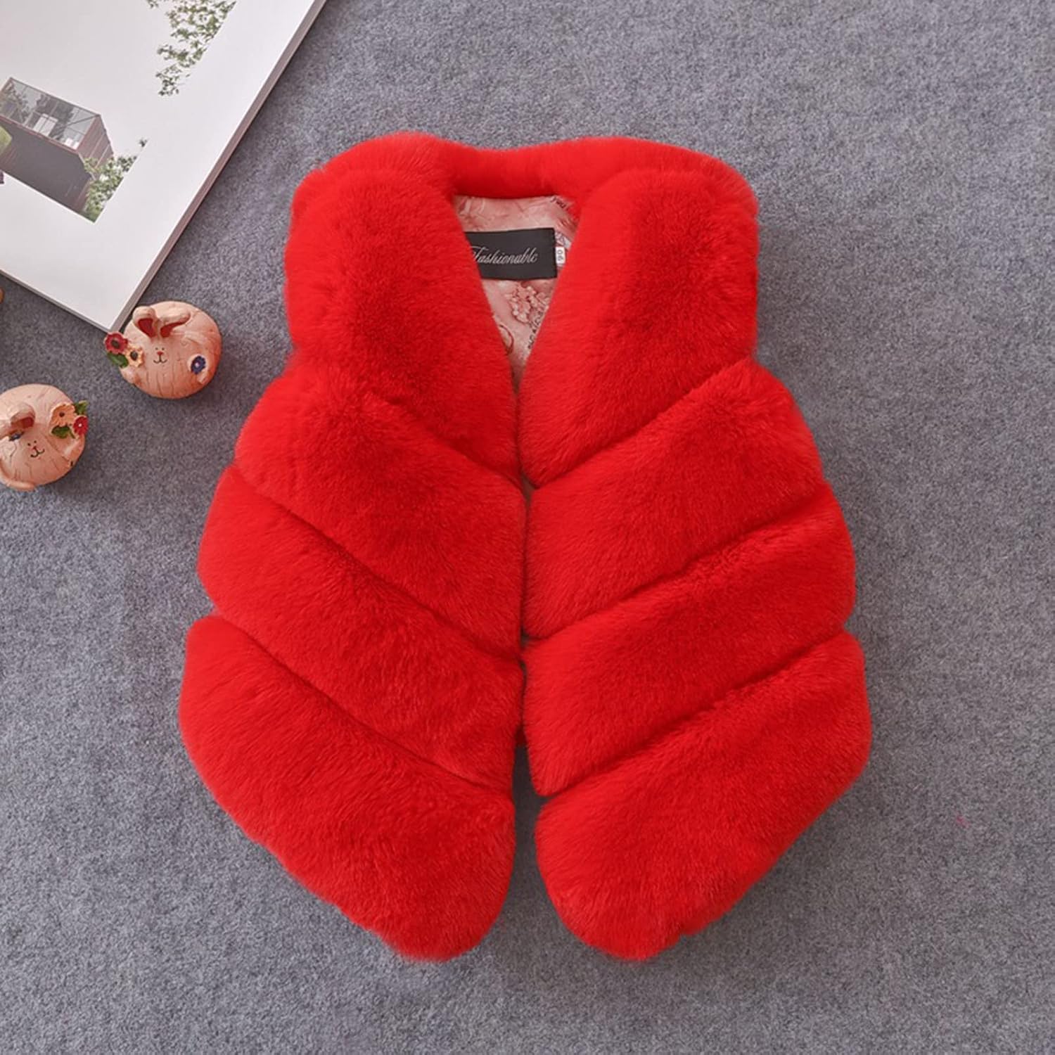 Girls Faux Fur Vest Lightweight Sleeveless Sherpa Fleece Gilet V Neck Plush Coat Winter Fuzzy Cute Furry Clothes