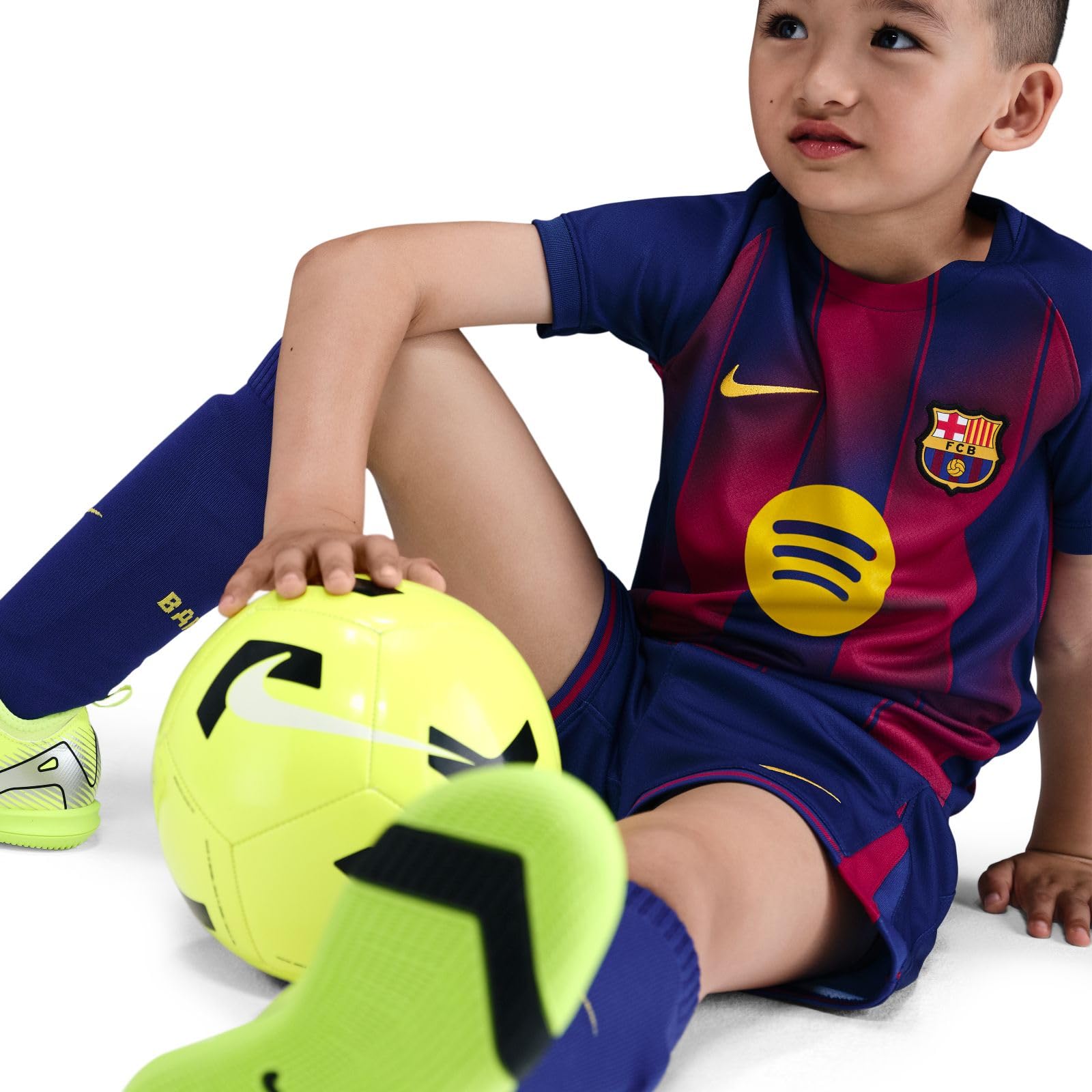 NIKE Fc Barcelona 2025/26 Stadium Home Dreiteiliges Nike Replika Fußballtrikot-set Für Jüngere Kinder Conjunto de camiseta de fútbol Unisex niños