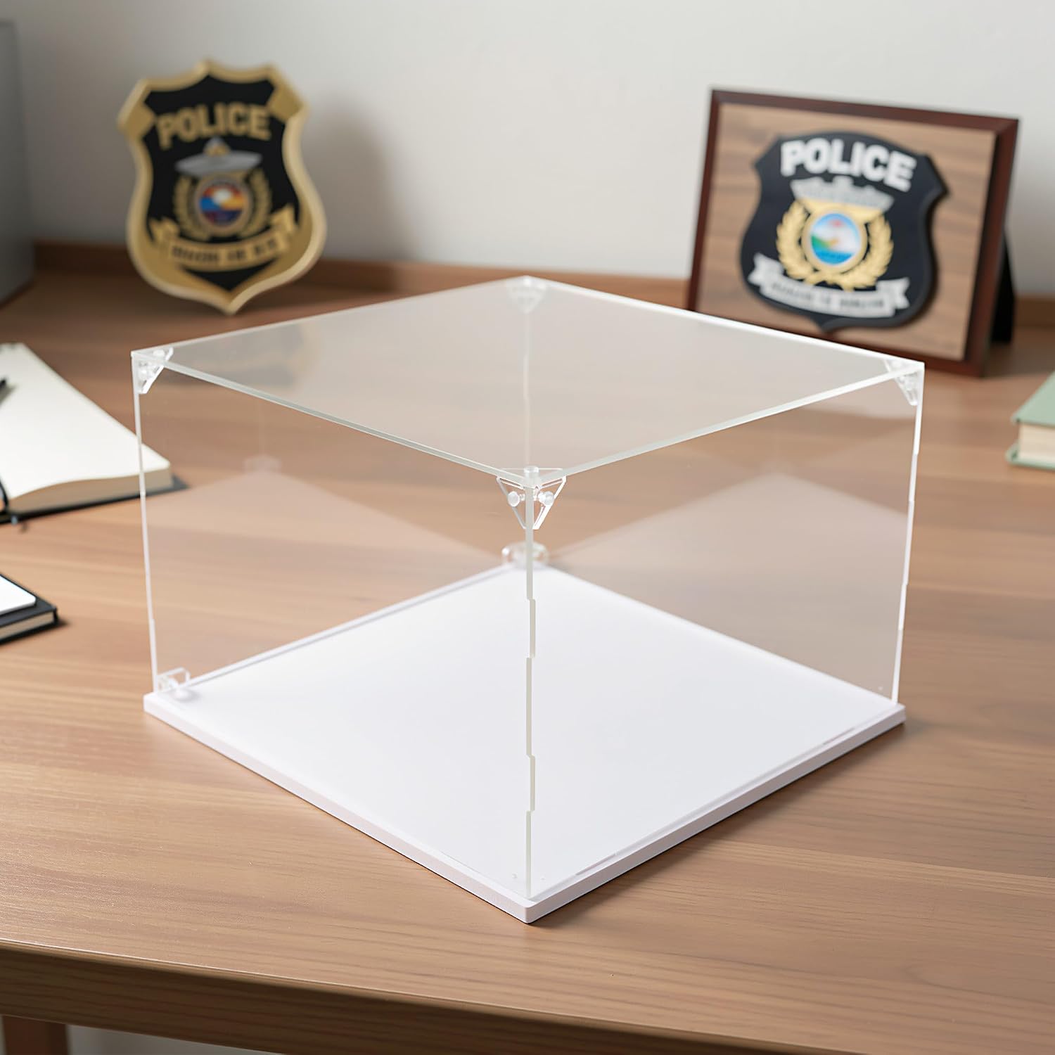 TEHAUX Protective Hat Display Case for Cap (30x20cm, White Base)