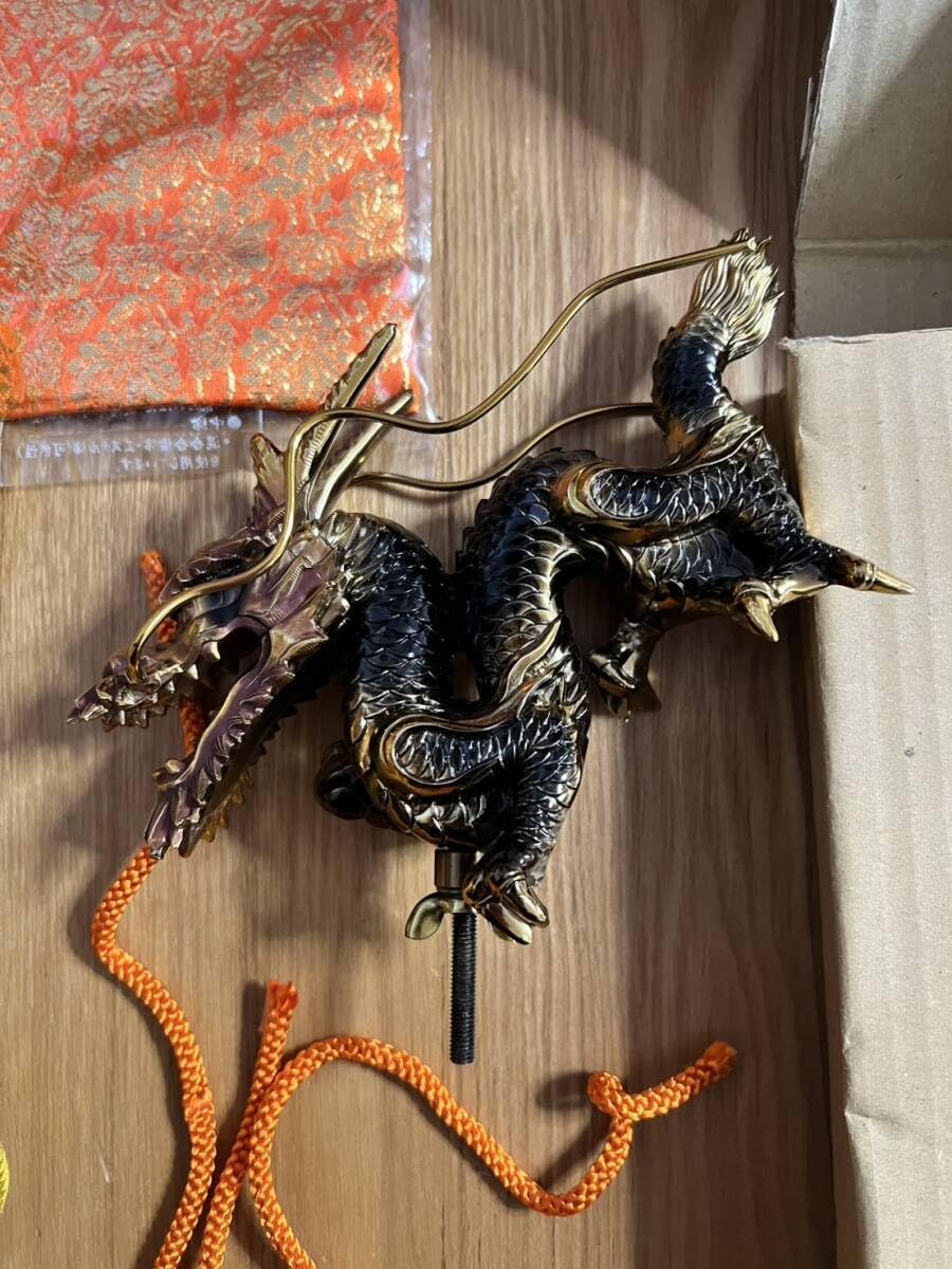 豪華龍獅子兜 豪華龍獅子兜置物◇ 『 大竜獅子兜 』 合金製置物