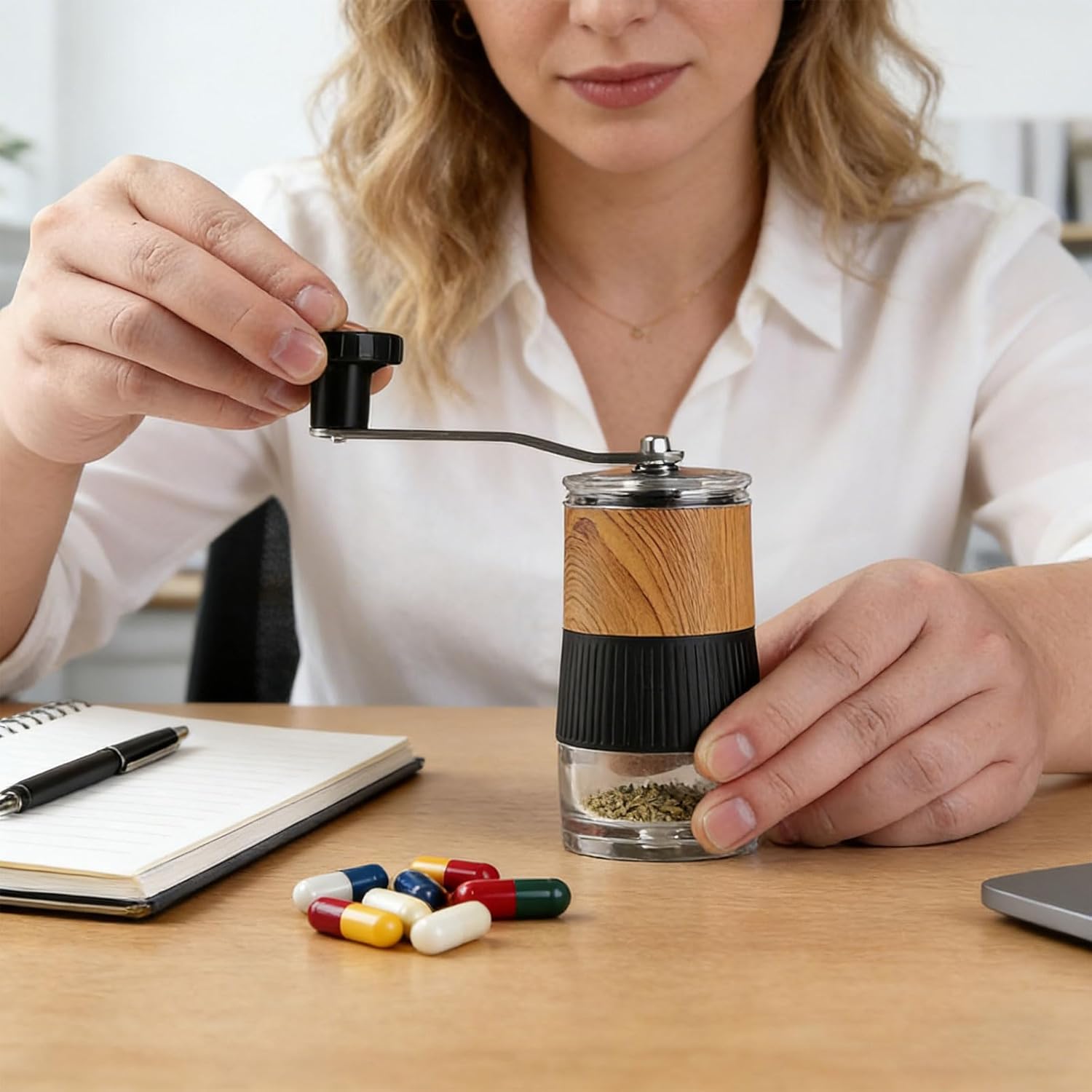 ordinarYone Portable Stainless Steel Condiment Grinder and Grinder - Easy to Use Ingredients - Compact Design