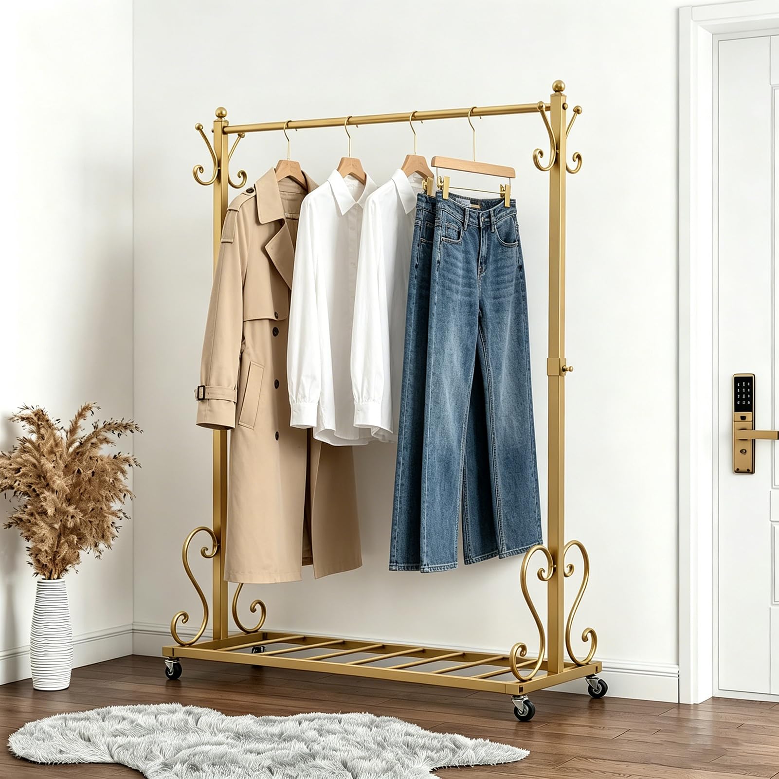 Metall-kleiderständer auf rollen, Gold (120cm) | Garderobenständer mit Bodenregal, 4 Rollen mit Bremse, Stabil kleiderstange, bis 65 kg belastbar, für Schlafzimmer, Boutique
