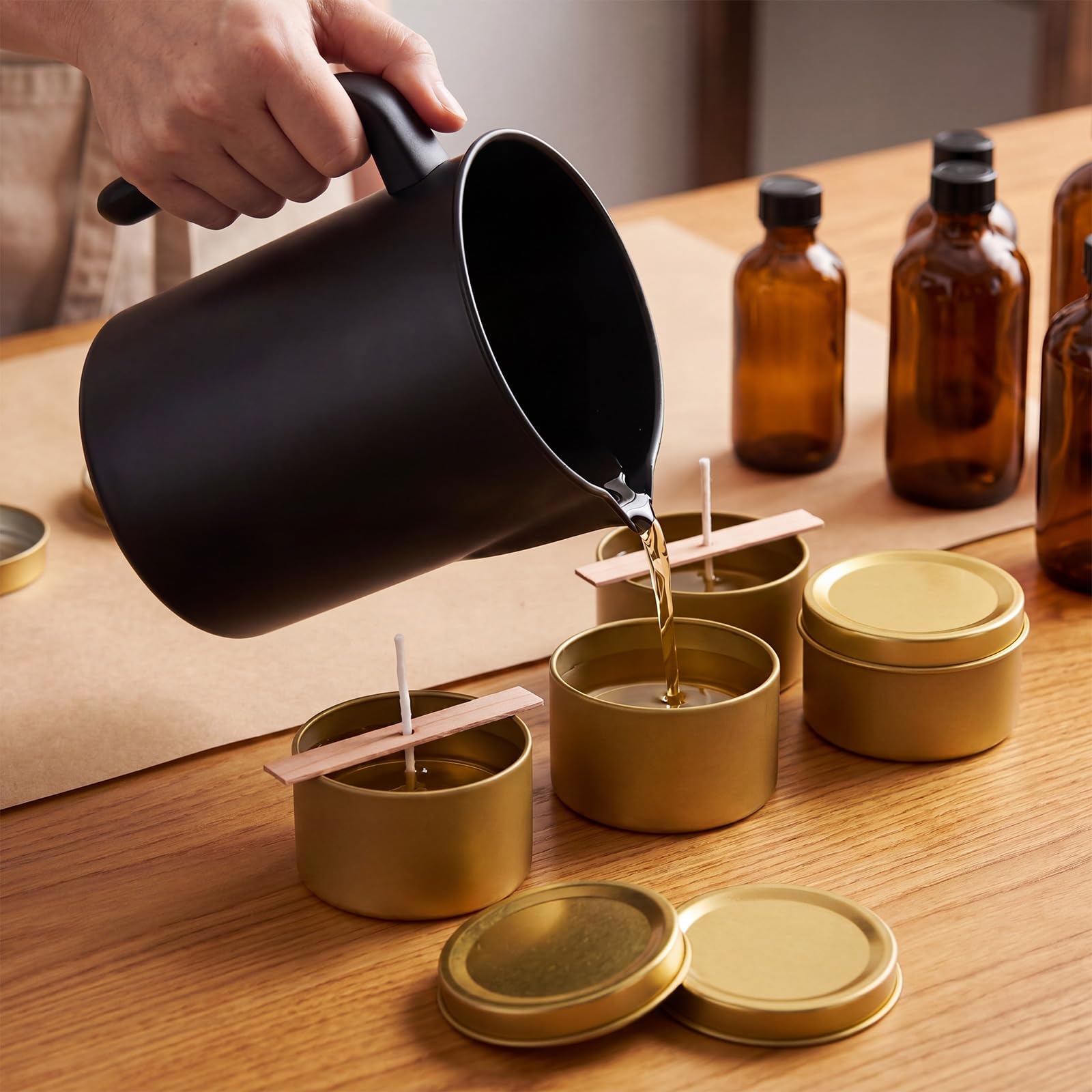 Suclain 100 Stück goldene Kerzengläser für die Herstellung von Kerzen, 85 ml, leere Mini-Kerzendosen mit Deckel, hitzebeständige Weißblech-Metall-Kerzenbehälter für Bastelarbeiten, Kunst und Handwerk