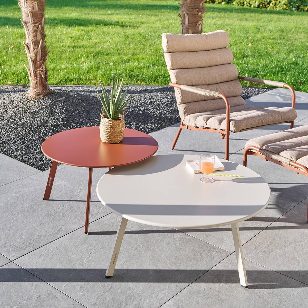 Hespéride - Tavolino Laterale Saona in Terracota, Acciaio Inossidabile Antiruggine, Resistente ai Raggi UV, 70 x 40 cm - per Giardino, Terrazzo, Balcone