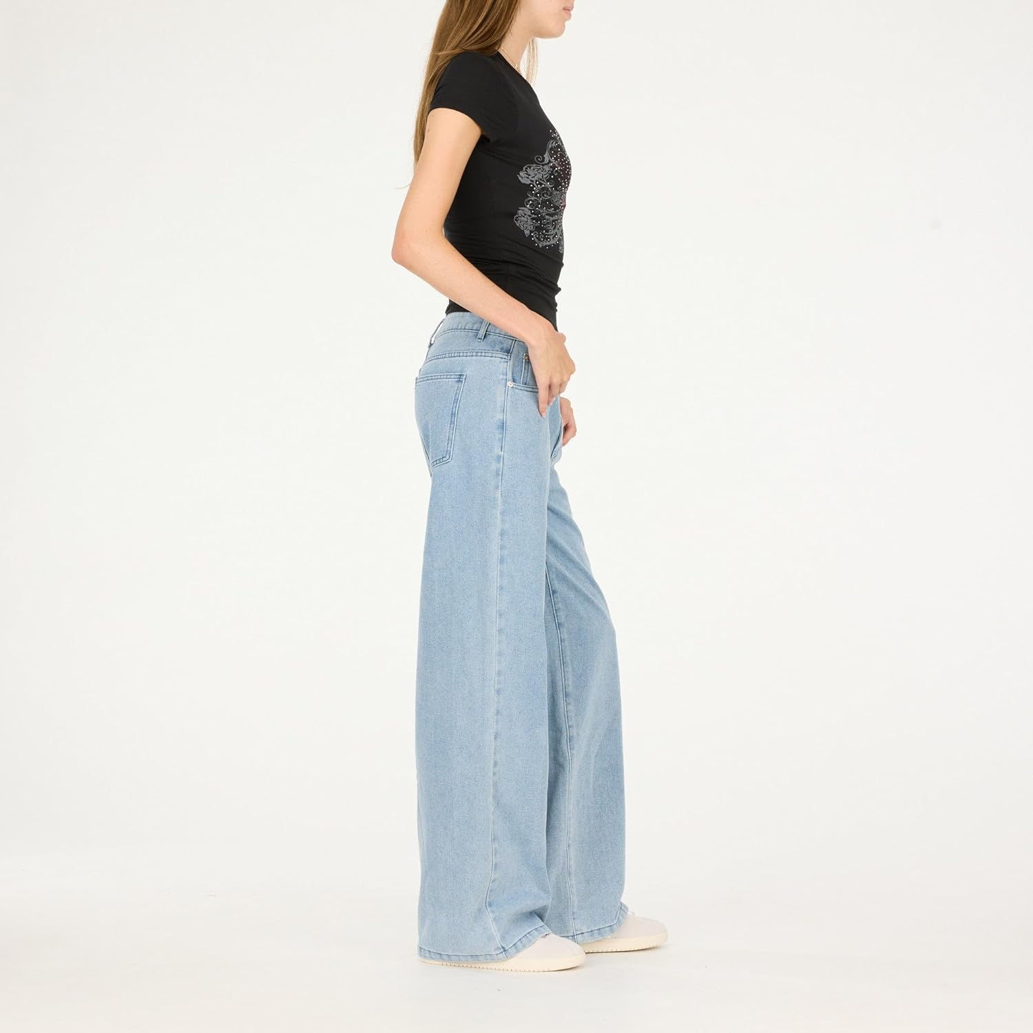 Forever 21 Womens Yummy Fit Graphic Tee - Image 3