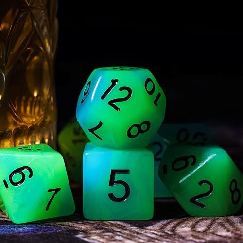 Miniatura 7 de Dados DND que brillan en la oscuridad, 7 piezas de troqueles poliédricos luminosos con bolsa de troquel de cuero, dados D&D brillantes para