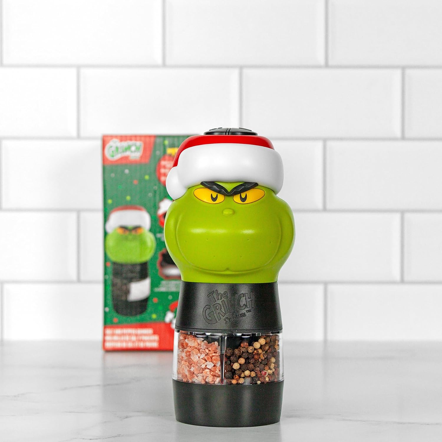 Uncanny Brands Dr. Suess The Grinch Salt and Pepper Grinder – Dual Chamber Electric Mill with Adjustable Coarseness and LED Light – Battery Powered