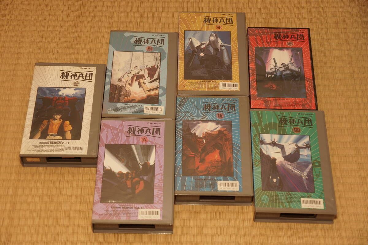 Amazon.co.jp: レンタル落ち VHSビデオ 『機神兵団』 Vol.1～Vol.7 全