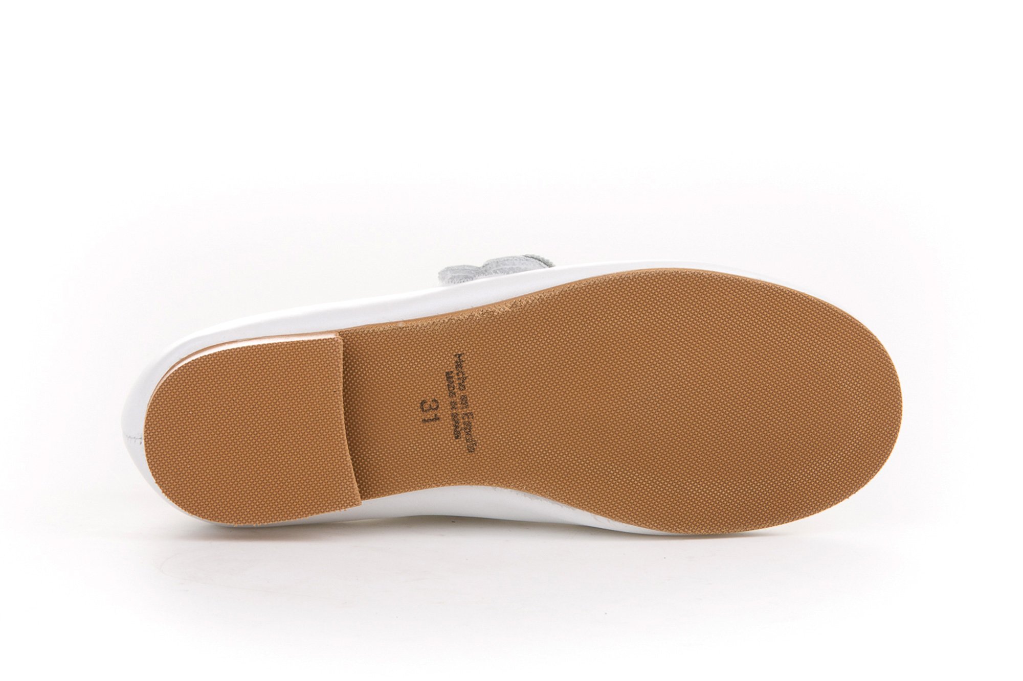 Zapatos de niña Fabricados en Piel para Ceremonia. Calzado de niña Hecho a Mano - MiPequeña Modelo 990v Color Beige.