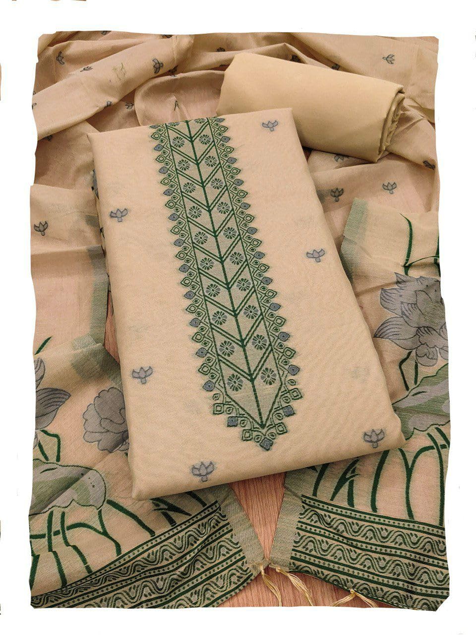 Unstitched Vol12,Top Muga Cotton (3m) Soft Cotton Bottom 2.5m Muga co. Jamdani P. weaving 2.3 m tussels both end, Unstitched Material, Fit 49" hight, 0.50 mtr sleeve-image-34