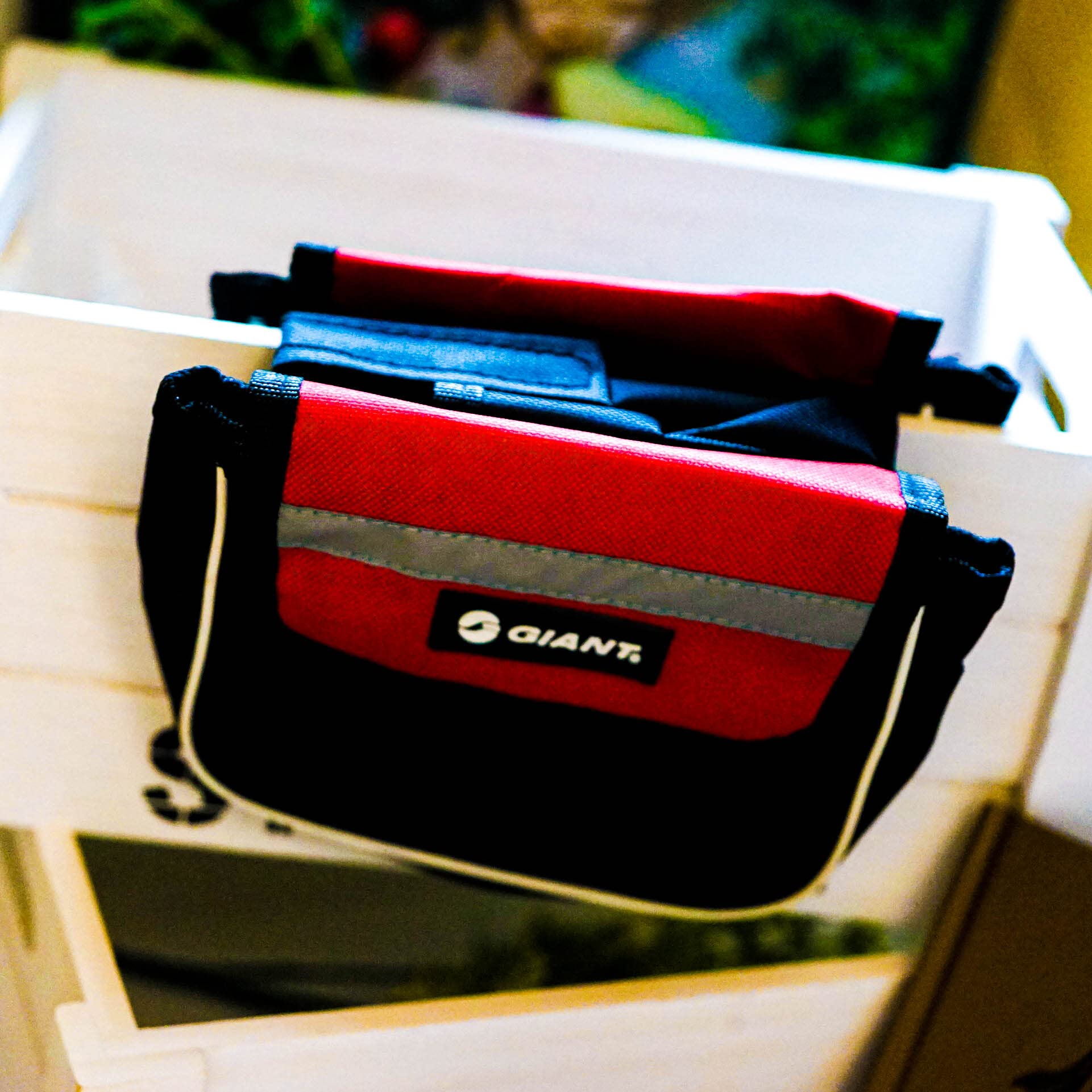 GIANT サイクリングバック Amazon.co.jp: giant フレームバッグ レッド 赤 自転車鞄 バッグ