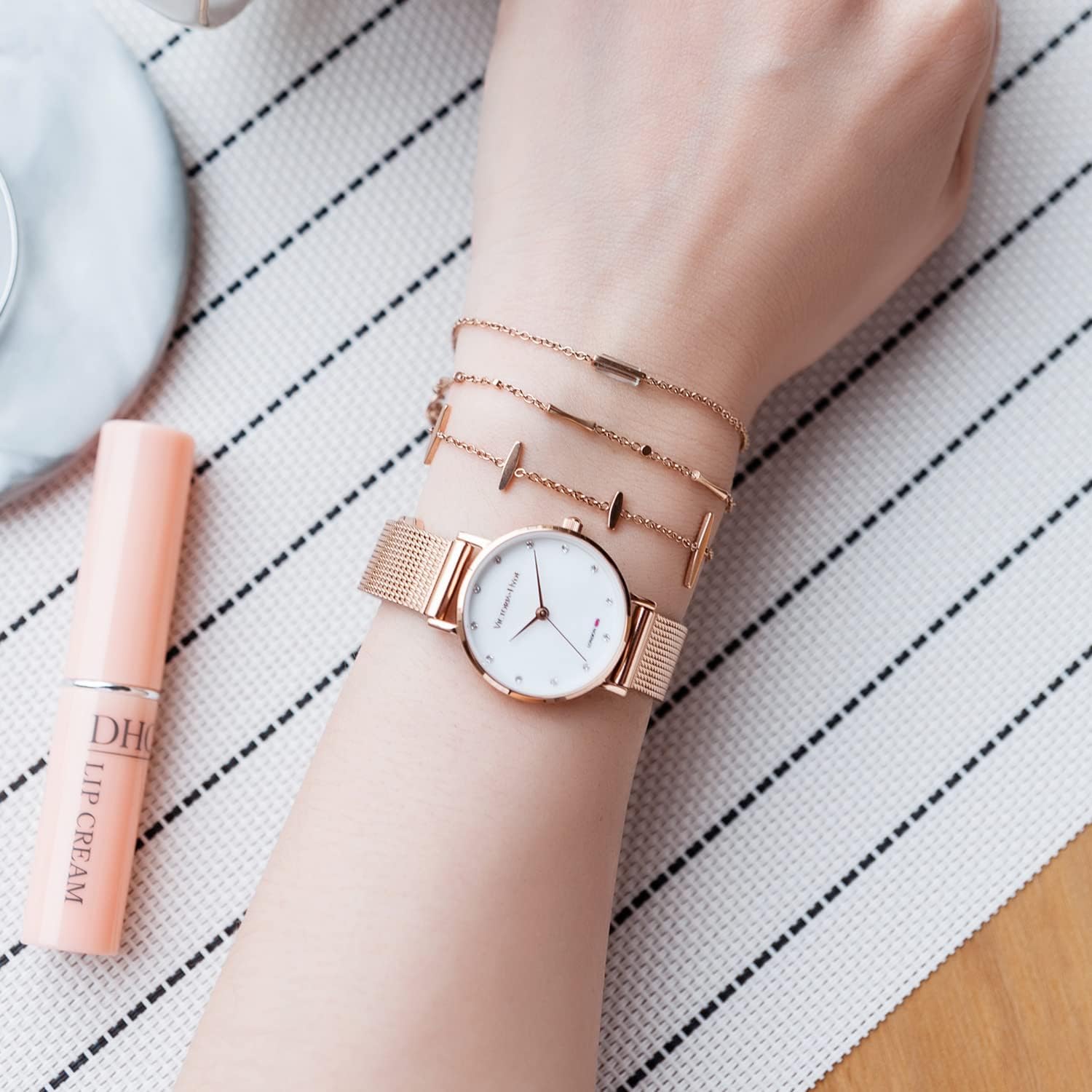 VICTORIA HYDE Women Watches Green Mother of Pearl Dial Ladies Wristwatches Genuine Leather Strap Classic Rectangular Case