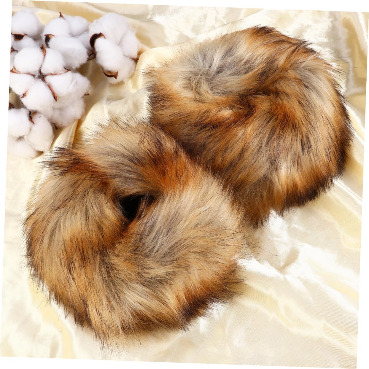 Didiseaon Faux Fur Arm Warmers for Women Elastic Wrist Cuffs Furry Wrist Warmers Stylish Costume Accessories for Parties One Size