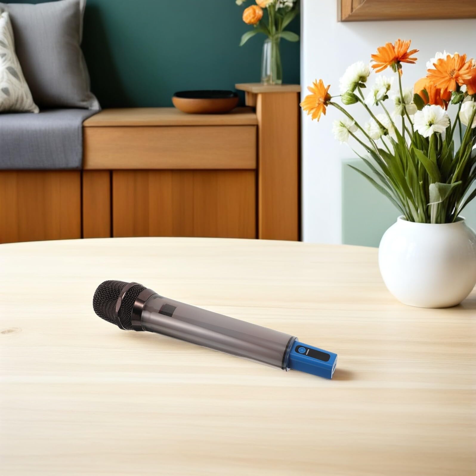 Micrófono Modelo Inalámbrico de Plástico y Metal para Niños | Juguete para Juegos y Salidas, Diseño Seguro y Resistente, Utilería Escénica para Presentaciones Infantiles