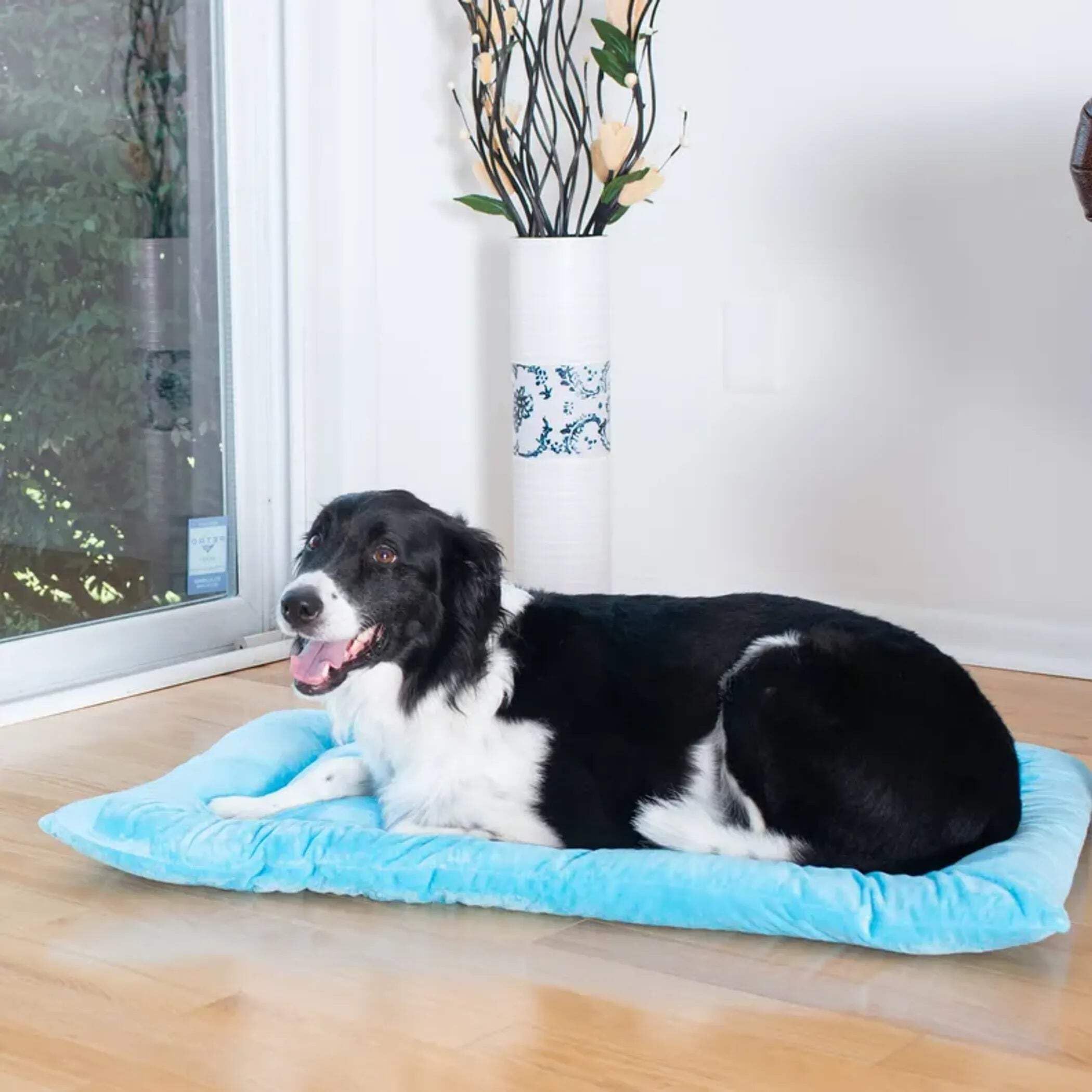 ARMARKAT Mata do legowiska dla zwierząt domowych 89 cm na 56 cm na 7 cm M01 - duża, różowa
