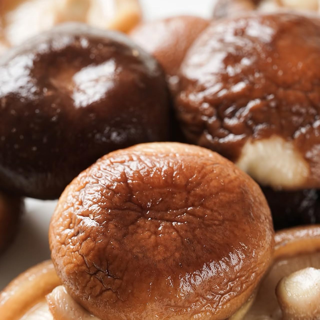 Natural Dried Shiitake Mushrooms - Premium Grade, Dry Mushrooms for Soups Sauces Pasta and Risotto Rehydrate, Quickly All Natural & Vegan, 7.05oz / 200g (4 Packs)
