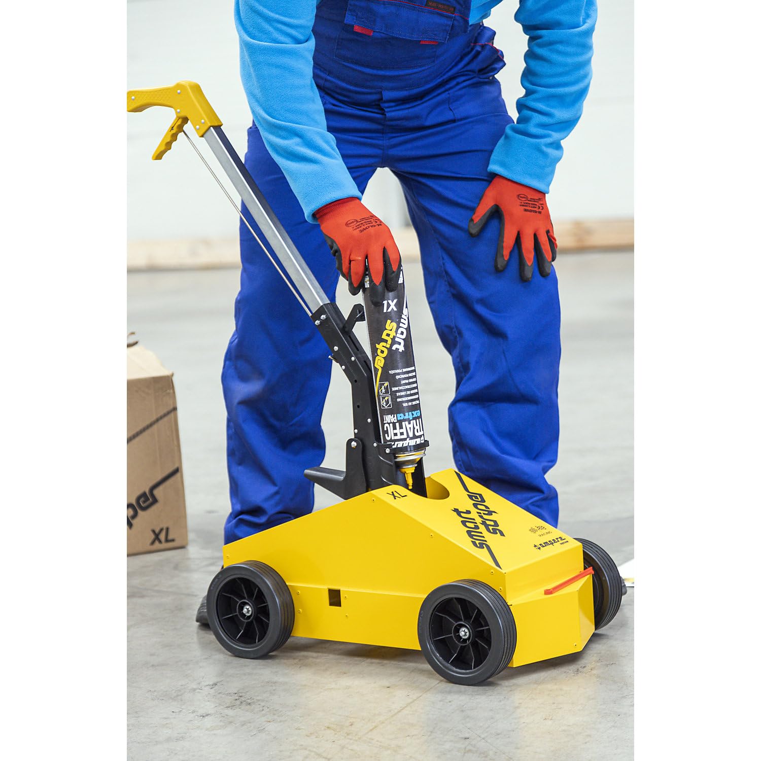 Ampere | Markierfarbe Traffic extra Paint® XL | Inhalt 750 ml | VE 6 Dosen | Grün