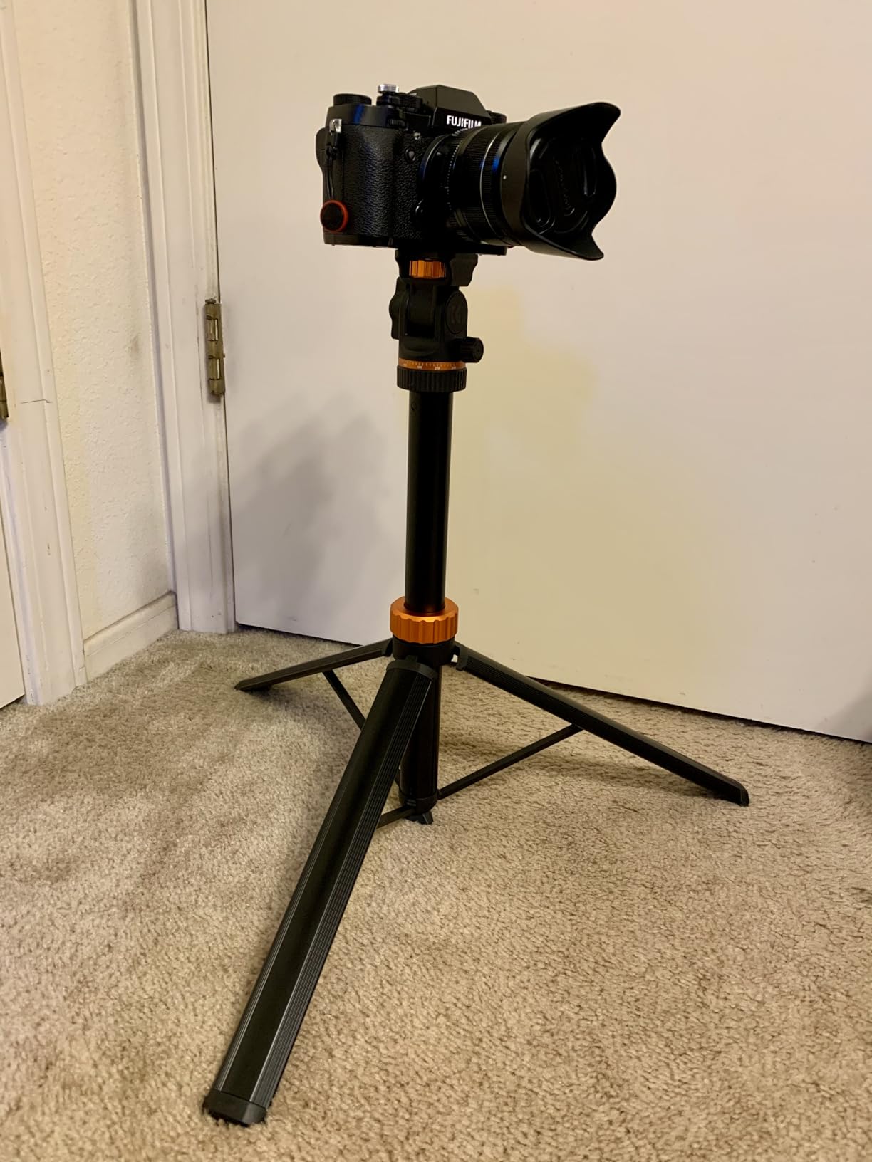 Nice Compact Little Light Stand