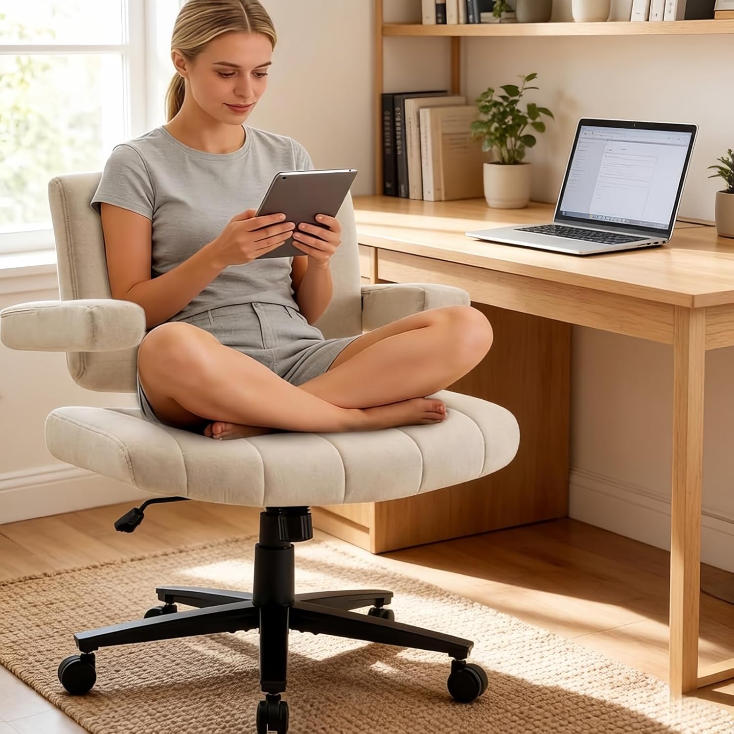 Vigosit Criss Cross Office Chair, Plush Oversized for Cross-Legged Sitting, Adjustable Arms & 360° Swivel Casters - for Home Office, Study, Gaming, Vanity, Comfortable Computer Chair(White)