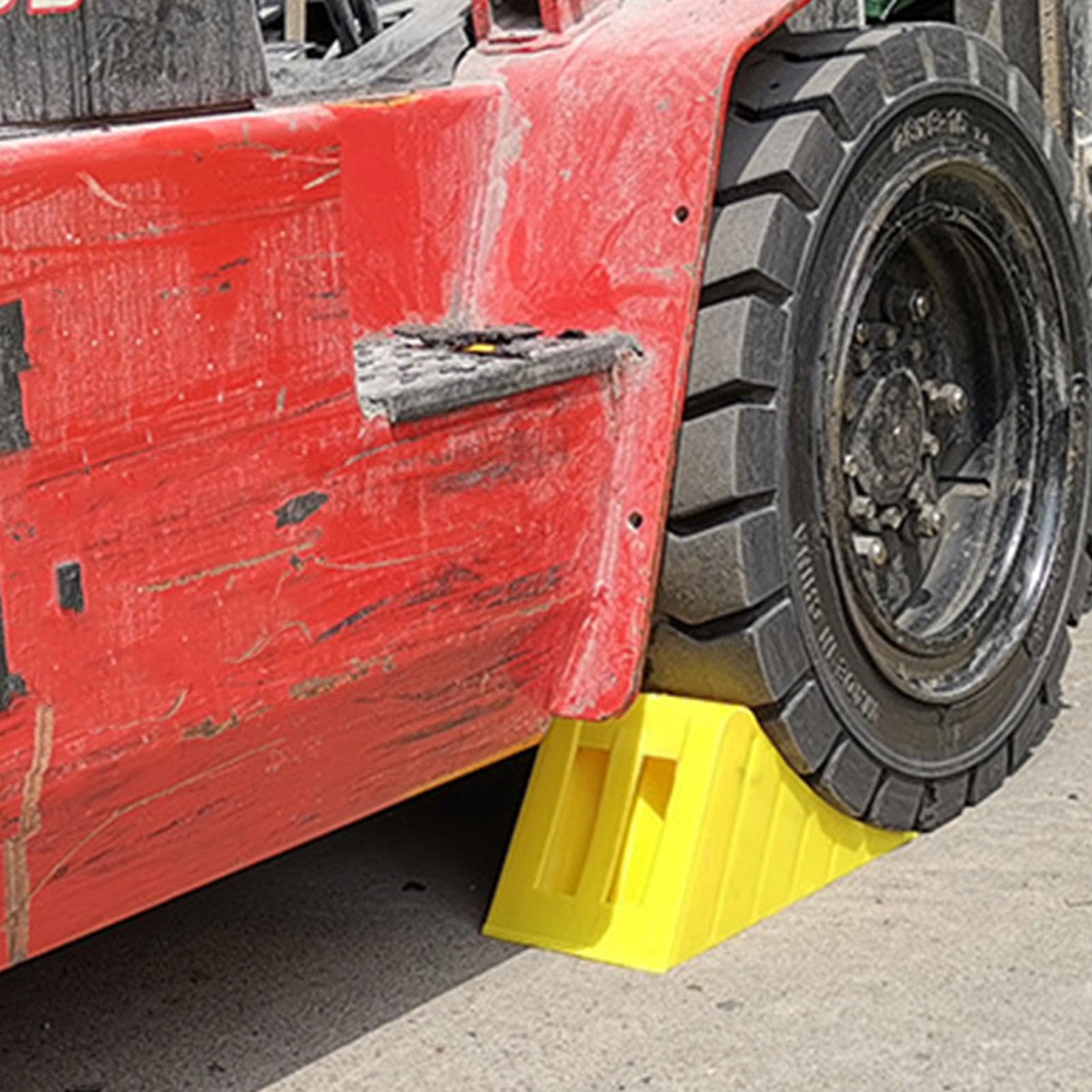Confezione Da 2 Cunei Per Ruote Antiscivolo In PE, Con Manici Ergonomici, Alta Visibilità, Per Auto, Camper, Roulotte, Moto E Rimorchi - 20x12x11cm, 300g