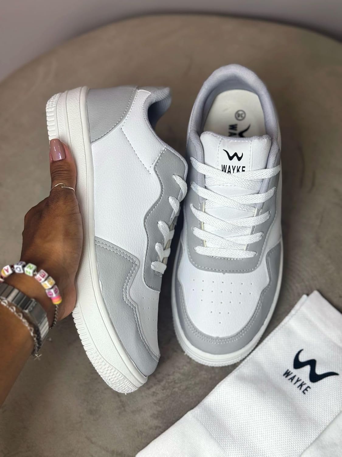 Wayke Tênis Masculino e Feminino Force Retro Skate Unissex Board Basquete em promoção! Veja a oferta e mais achadinhos de Tênis 8 Hoje é o melhor dia para comprar Wayke Tênis Masculino e Feminino Force Retro Skate Unissex Board Basquete com aquele preço maroto! Promoção! Aproveite a oferta! 8