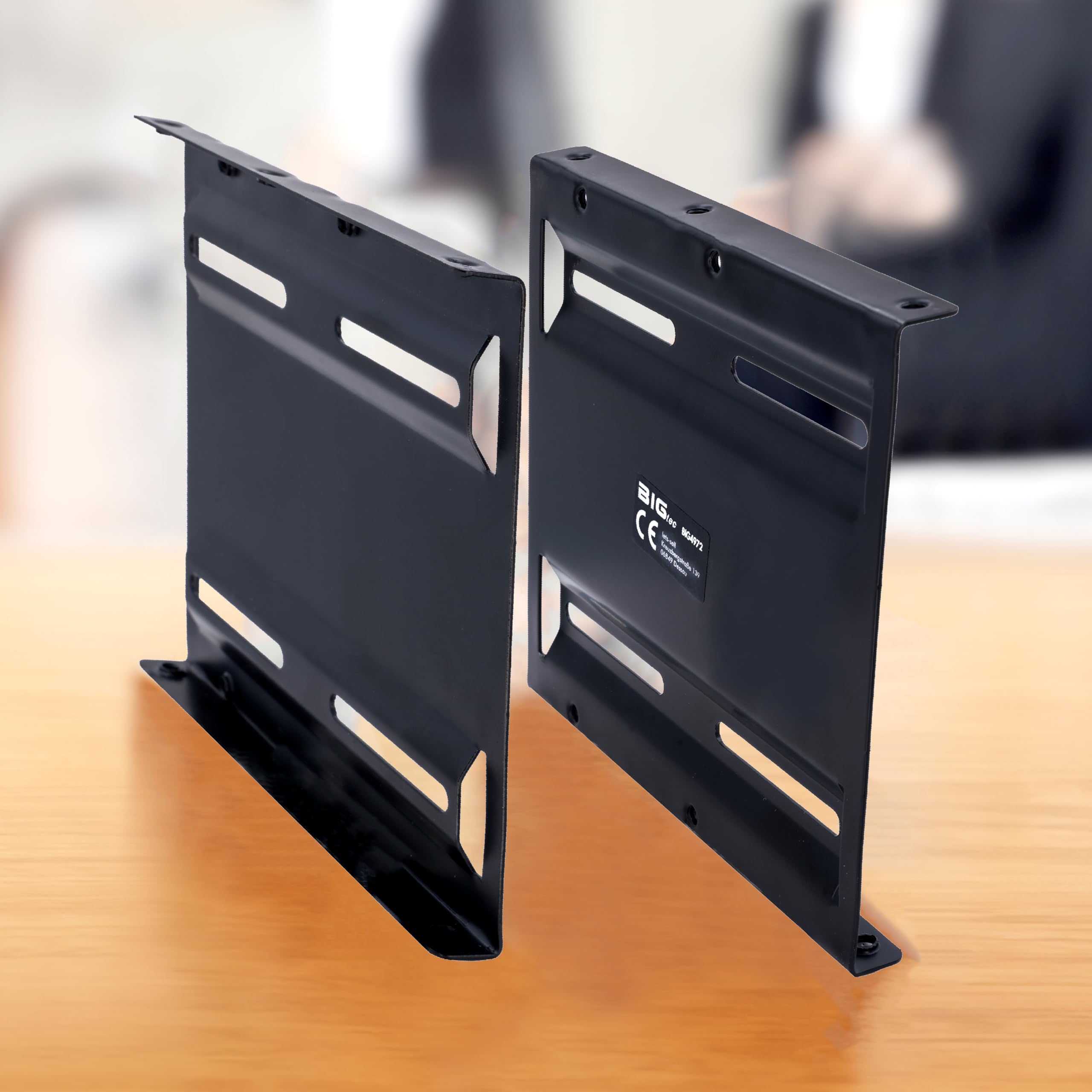 BIGtec Adattatore per dischi rigidi SSD HDD telaio da incasso 2,5" a 3,5" telaio intercambiabile per PC, supporto per computer, binari di montaggio in metallo nero