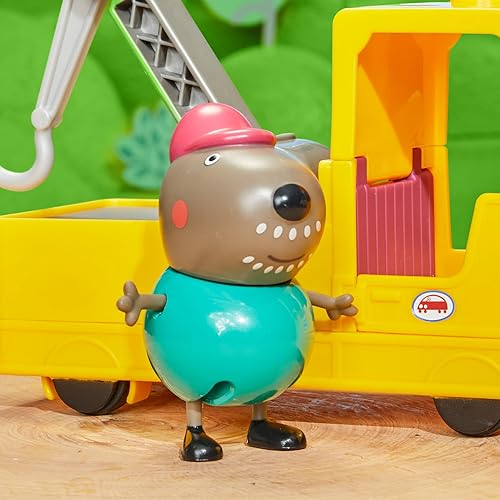 Miniatura 11 de Peppa Pig Juego de vehículos de construcción y figuras de camión de remolque del abuelo, juguetes preescolares para niños y niñas de 3 años en