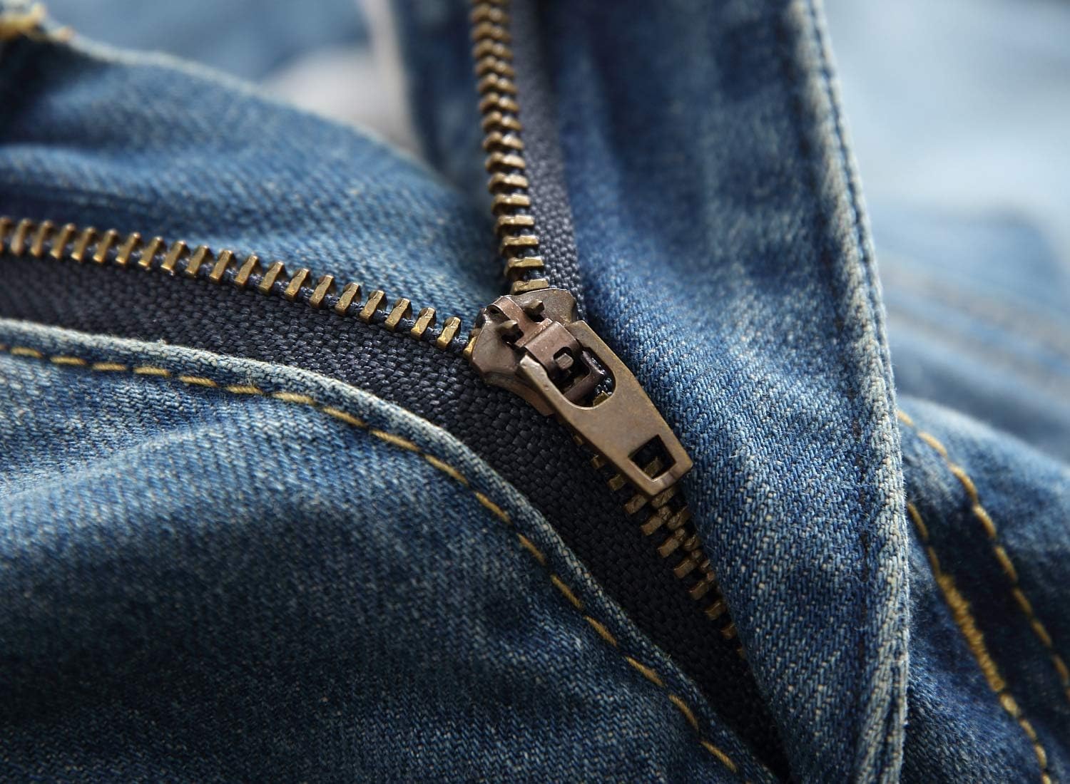 Men's Ripped Destroyed Distressed Vintage Straight Fit NO Stretch Denim Jeans