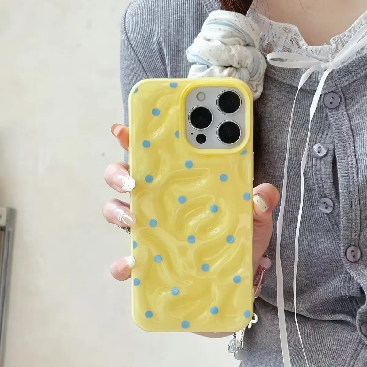 Coque silicone iPhone 15 Plus jaune protection anti chute - 7