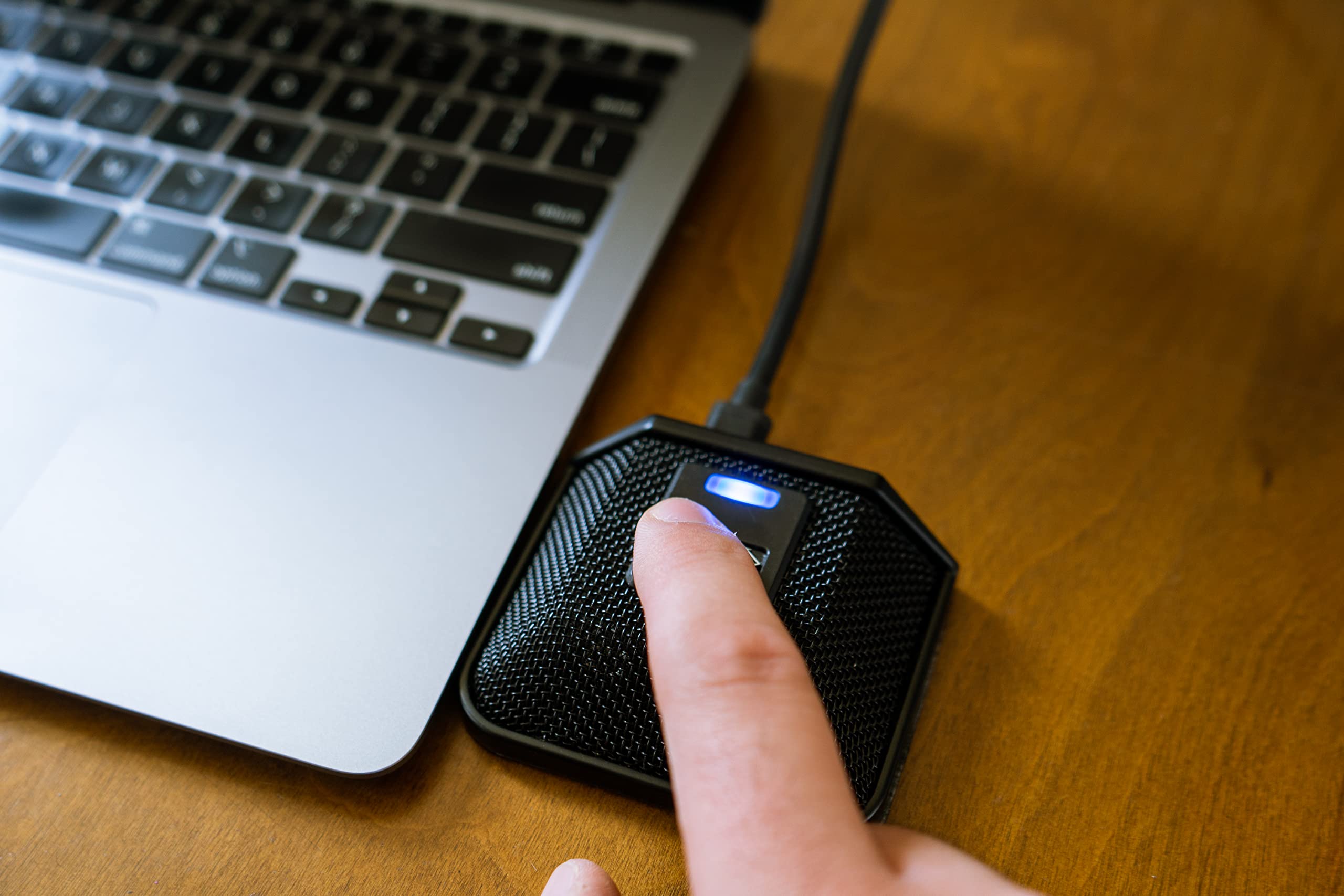 MXL, 1 supporto per microfono, USB C, nero (MXLAC44TAP)