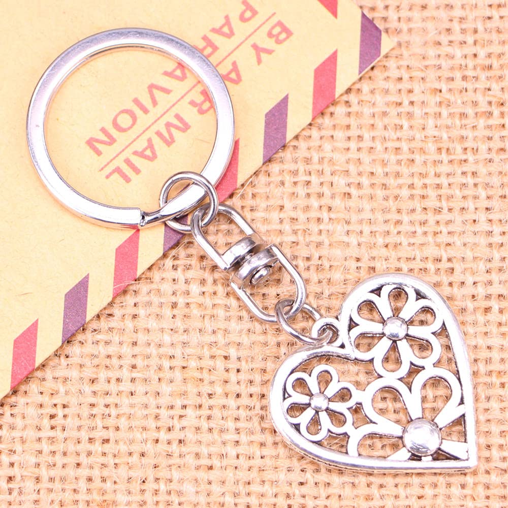 20 Stücke Schlüsselanhänger 29 X 29 Mm Herz Blume Anhänger DIY Männer Schmuck Auto Schlüsselanhänger Ring Halter Souvenir Für Geschenk