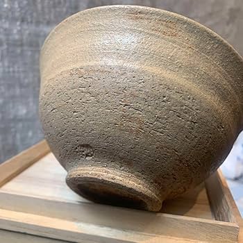 茶道具　萩焼 井戸茶碗(共箱) Amazon.co.jp: 萩焼茶碗 萩藤窯 井戸茶碗 共箱付き共箱 茶道具