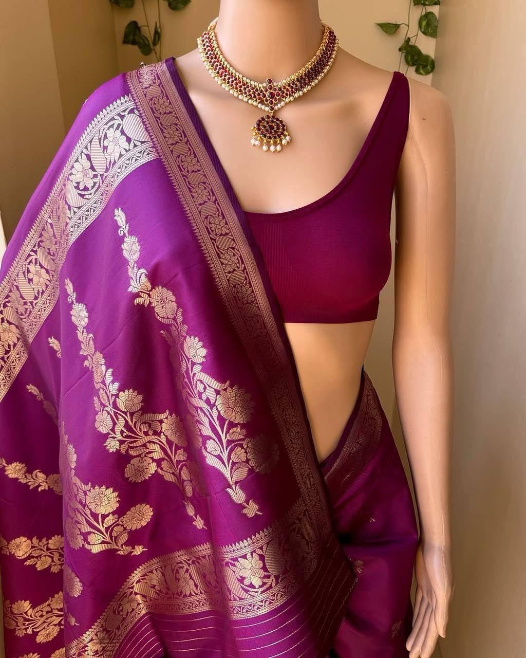 Banarasi Silk Saree Purple with Golden Zari Work Unstitched Blouse Piece Traditional Weaving Floral Motifs Border