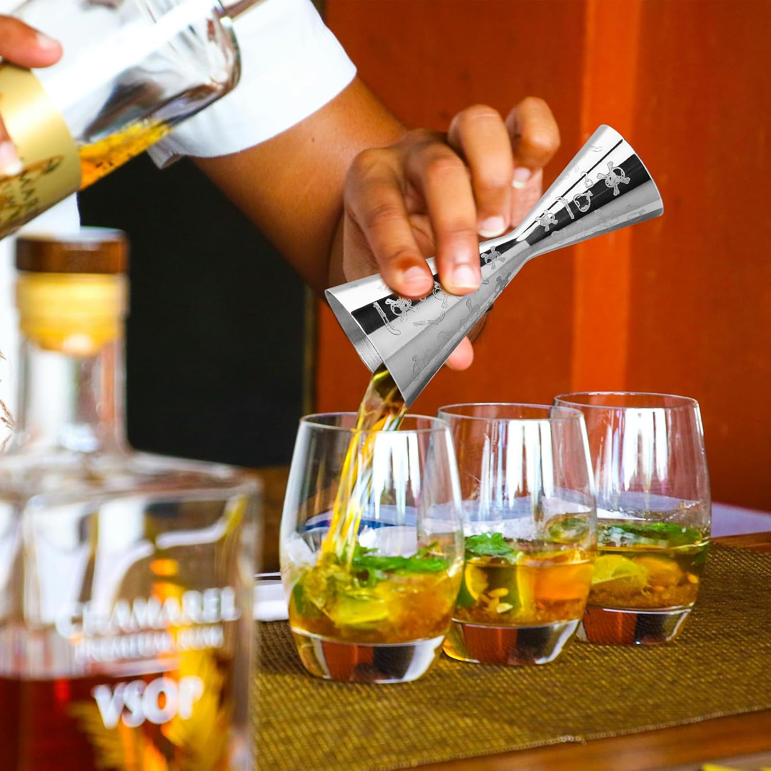Skull Integrated casting professional Jigger for Bartending,Japanese Cocktail Jigger Premium 304 Stainless Steel Jigger Premium & Heavy-Duty 30ML-45ML with Dimensions Inside (1oz-1 1/2 OZ)