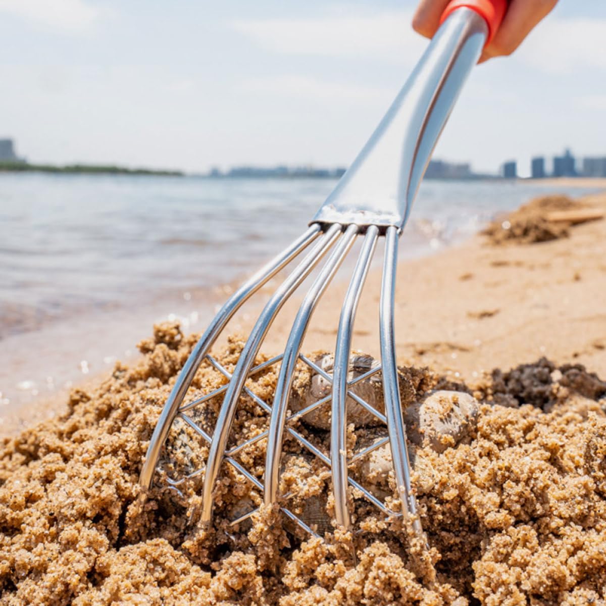 HOMSFOU Rastrello per Vongole in Acciaio Inossidabile con Rete, Artigli Affilati per Scavare Conchiglie e Frutti di Mare, Utensile Manuale da Spiaggia per Raccolta Telline e Molluschi,