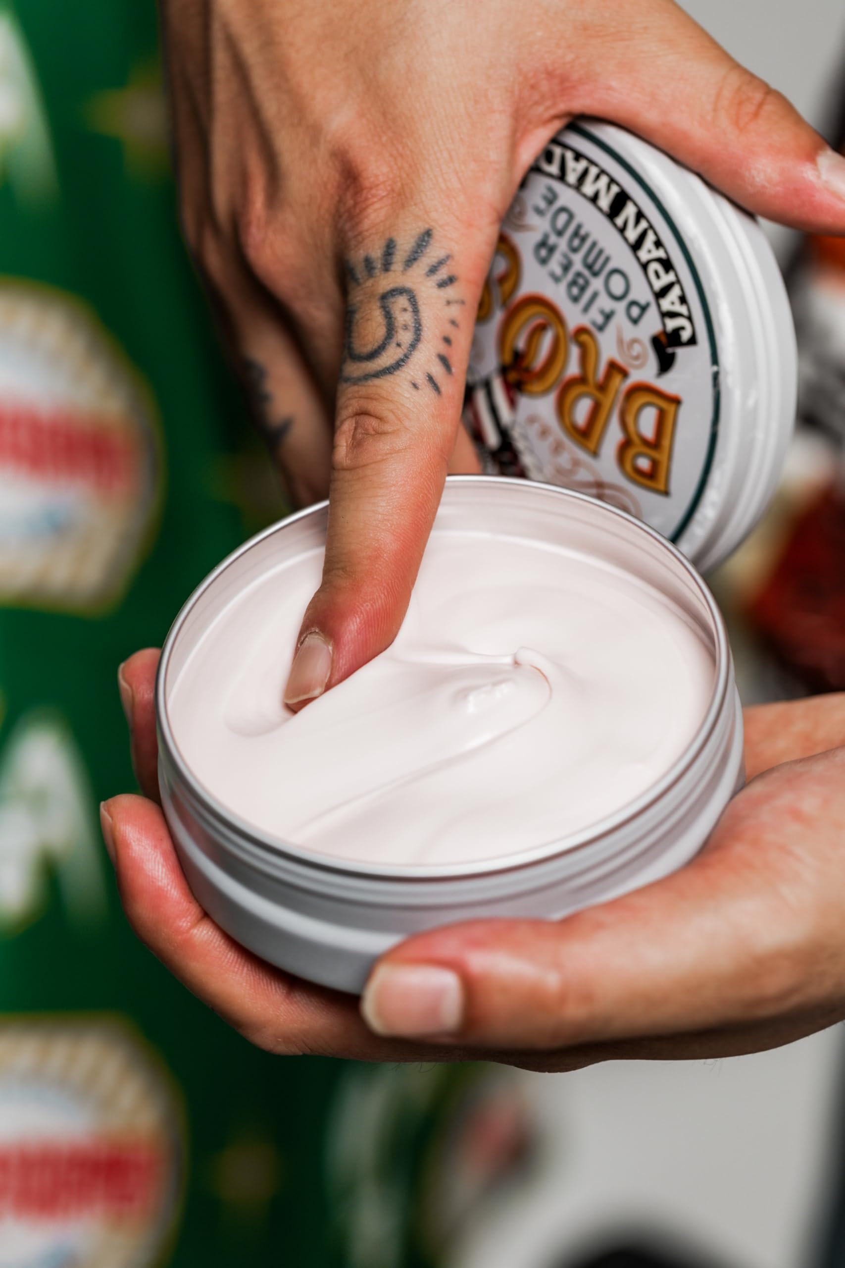 Brosh Feather Weight Fiber Pomade 115g