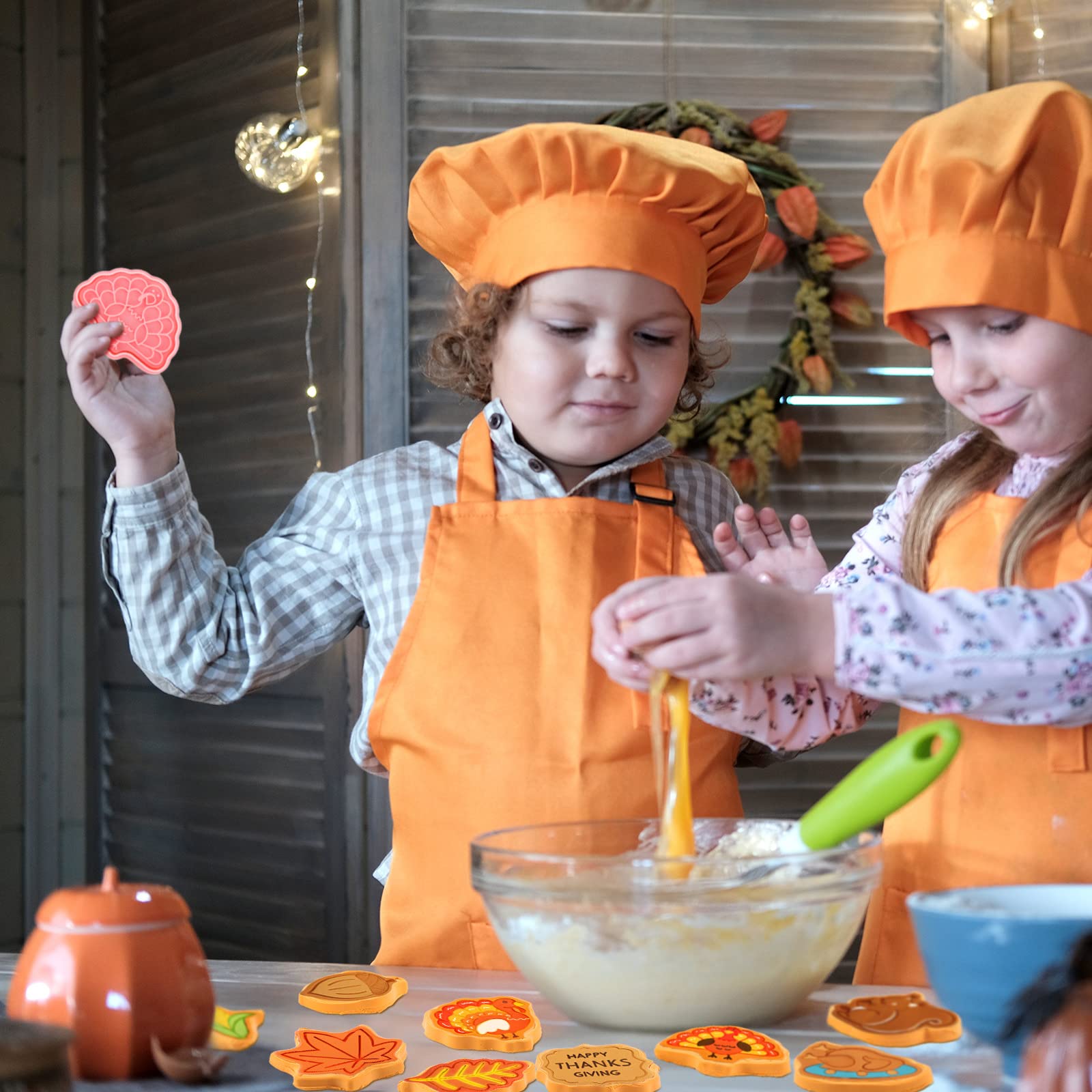 16 Stück Thanksgiving Ausstechformen Halloween mit Kolben Stempel Set Herbst 3D Keksausstecher Urlaub Gebäck Fondant Ausstechformen Form Kruste Ausstechform Prägeform (Blattstil)
