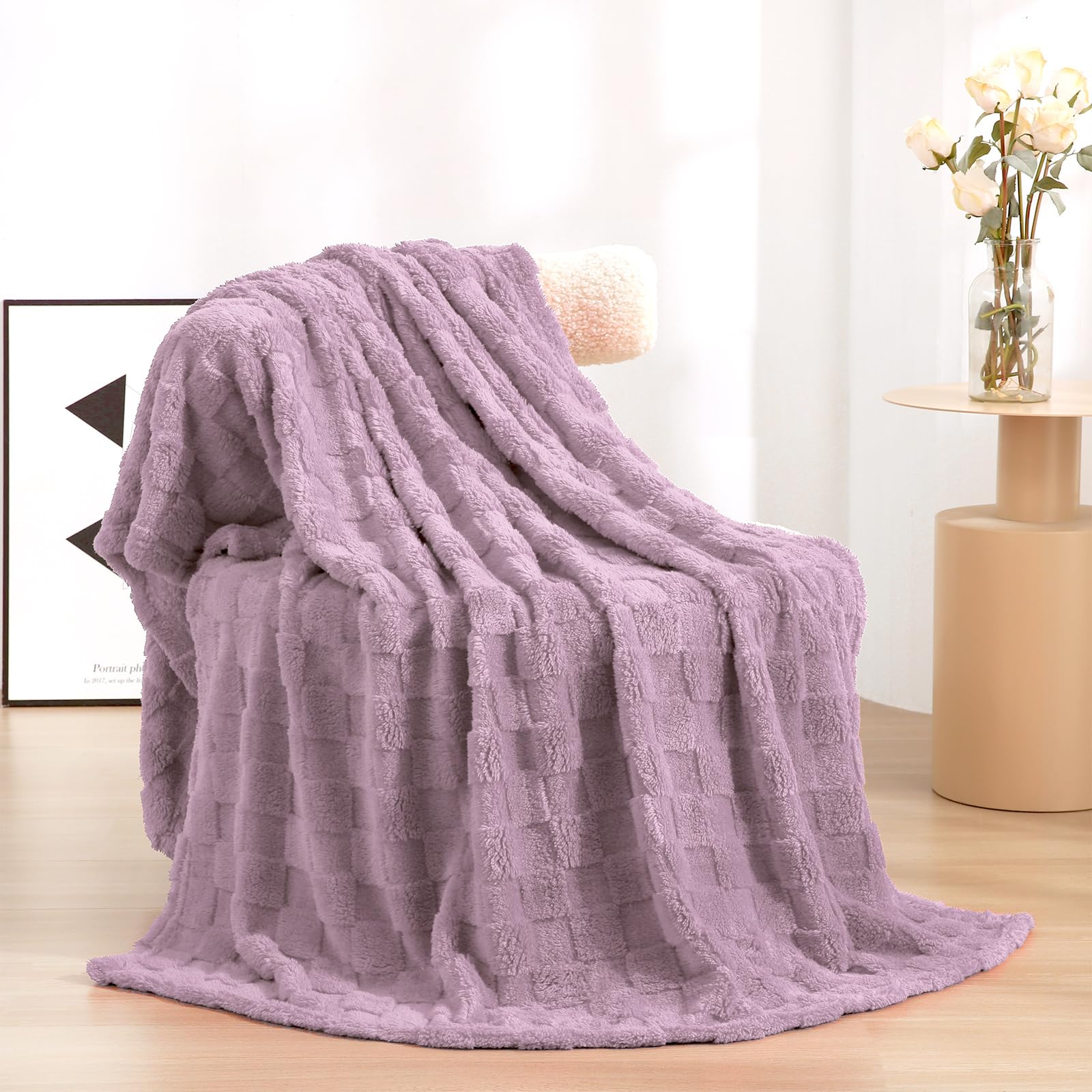 Linecooo Light Purple Fleece Throw Blanket50”×60”Checkered Design for Couch — image 1