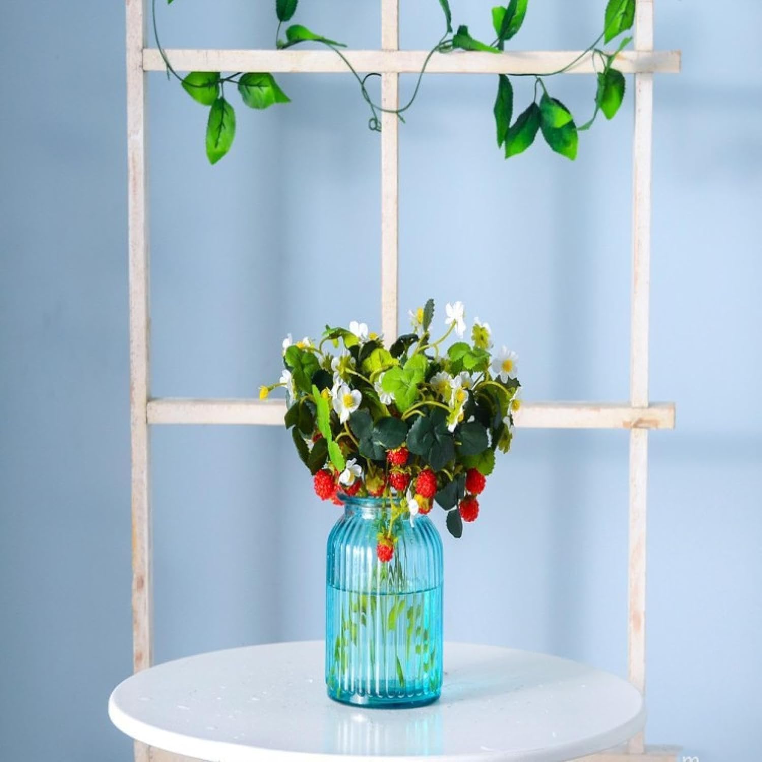 20pcs Artificial Strawberry Stem, Silk Strawberry Plants with Green Leaves for Photography Home Wedding Party Decor