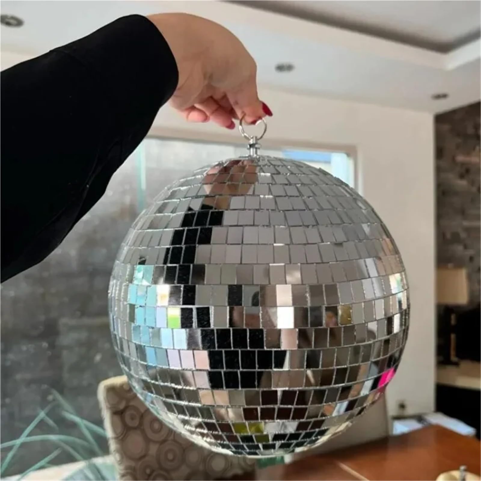 Boules disco miroir argentées de 10 à 25 cm, décoratives à suspendre, brillantes et réfléchissantes, for Noël ou un anniversaire.(20cm)