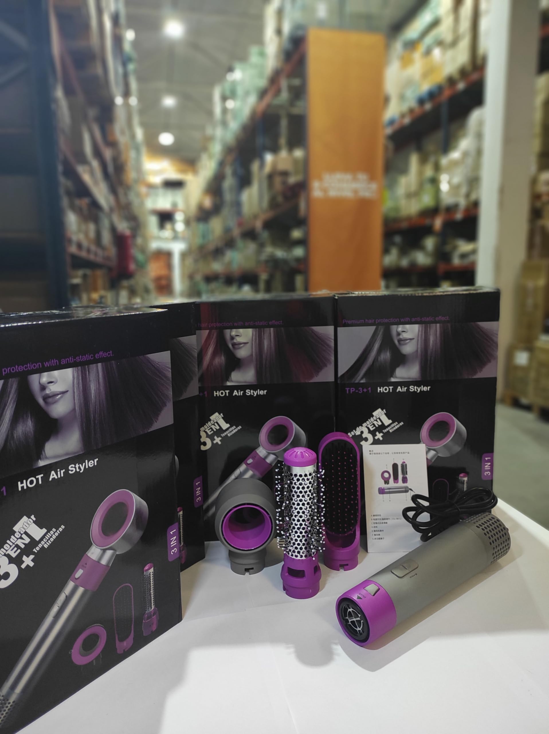 MayMax Cepillo Moldeador de Pelo 3 en 1 - Seca, alisa y da volumen en un solo paso, aire caliente con revestimiento ceramico suave, ideal para peinados rapidos en casa