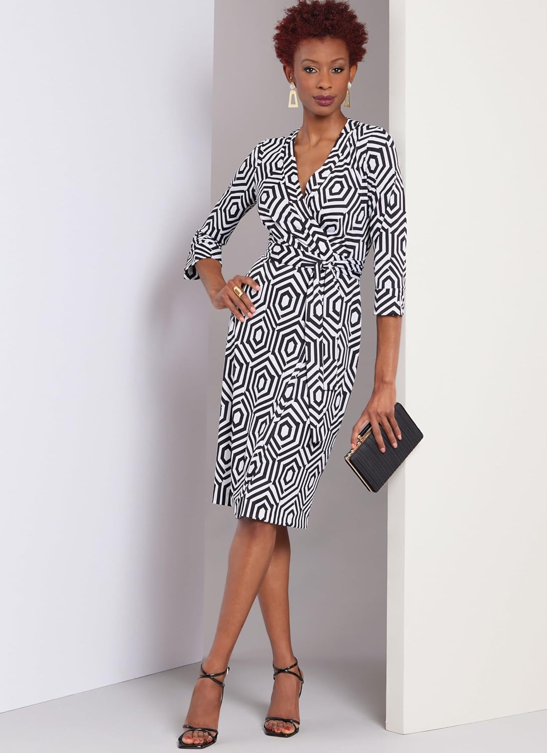 Vogue Misses' Wrap Dresses Sewing Pattern Packet, Design Code V1952, Sizes 6-8-10-12-14