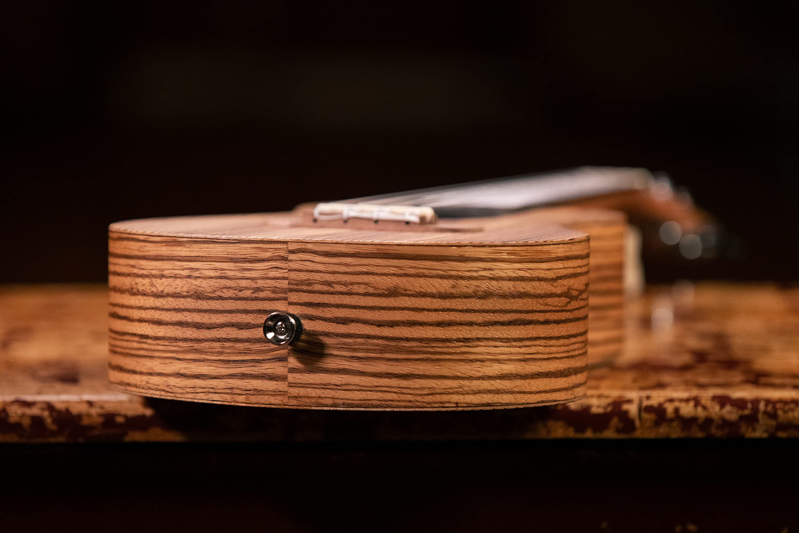 Ortega Guitars Ukulélé Concert Acoustique – Série Timber – Housse Incluse – Zebrawood, Naturel (RFU11Z)