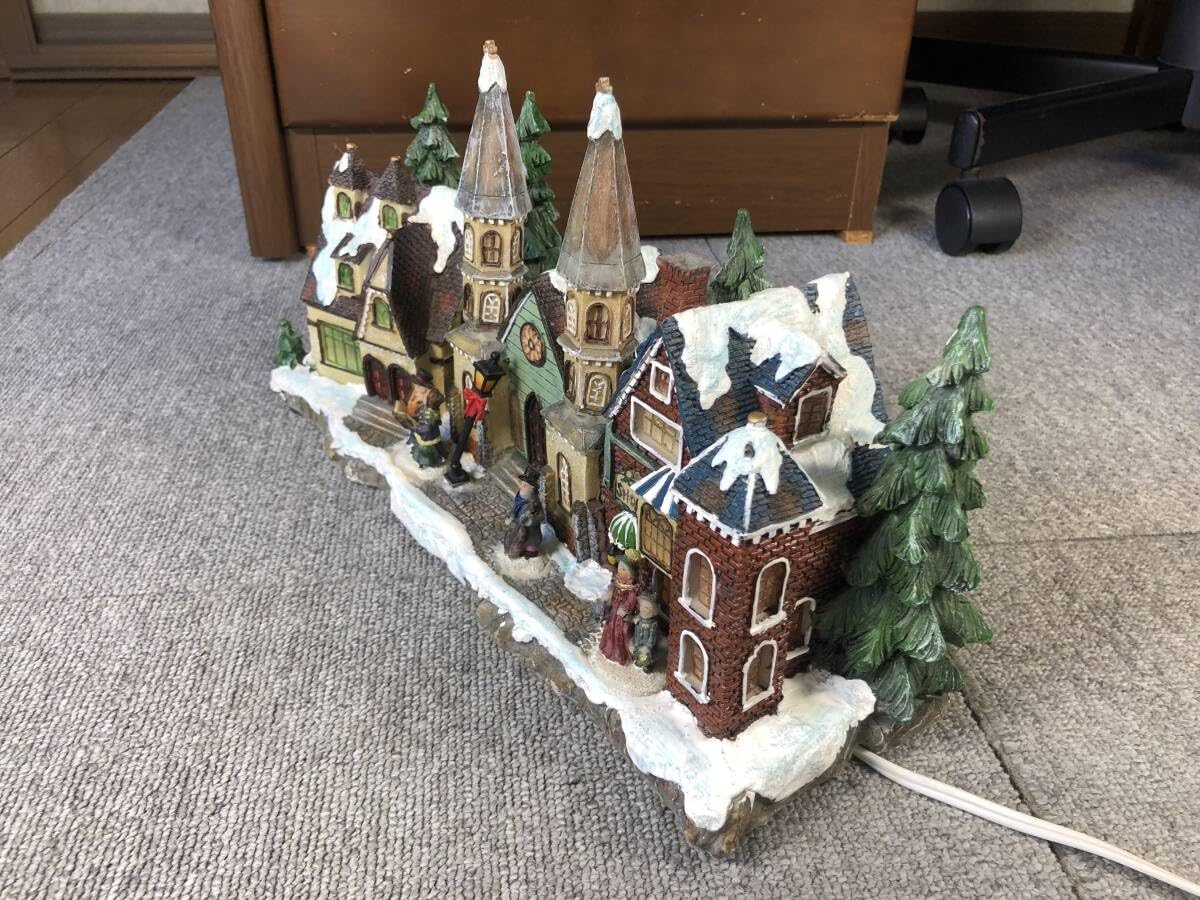 レトロクリスマスヴィレッジ ジオラマ 電飾付 置物 オブジェ インテリア スノウビレッジ スノー 雪 ミニチュアハウス 街 村 ヨー