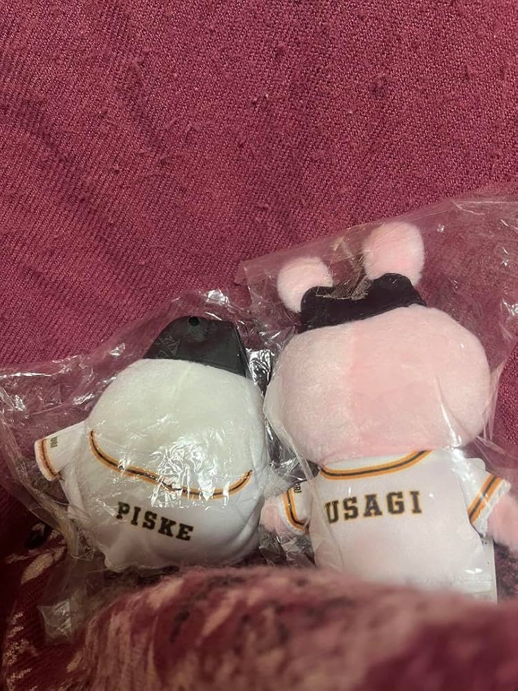 カナヘイの小動物　ぬいぐるみ　マスコット　ピスケとうさぎ　ジャイアンツ　巨人 カナヘイ ぬいぐるみ：ニッセにへんしんしたピスケとうさぎの