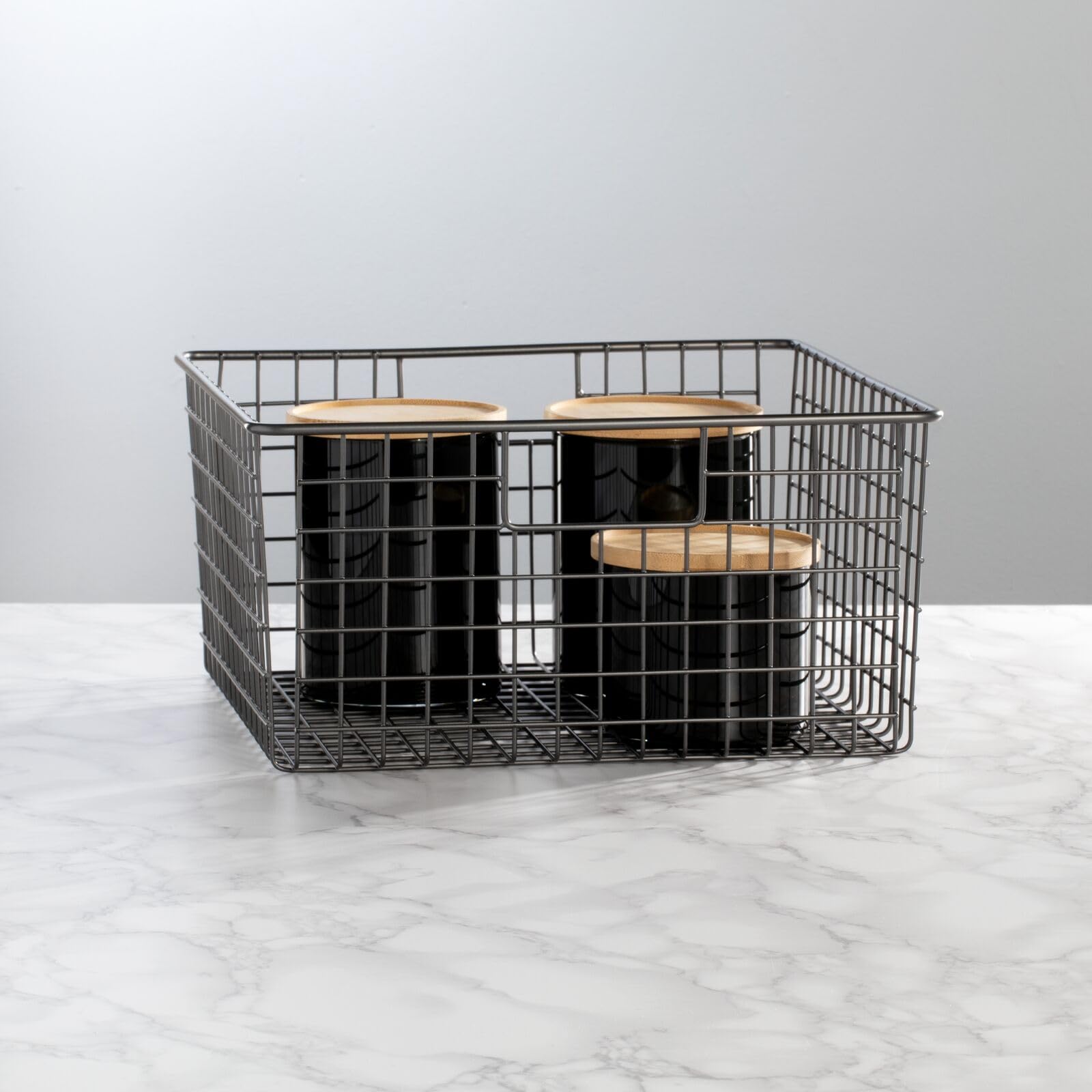 mDesign 4er-Set Allzweckkorb aus Metalldraht – flexibler Aufbewahrungskorb für die Küche, Vorratskammer etc. – kompakter und universeller Drahtkorb mit Griffen – grau