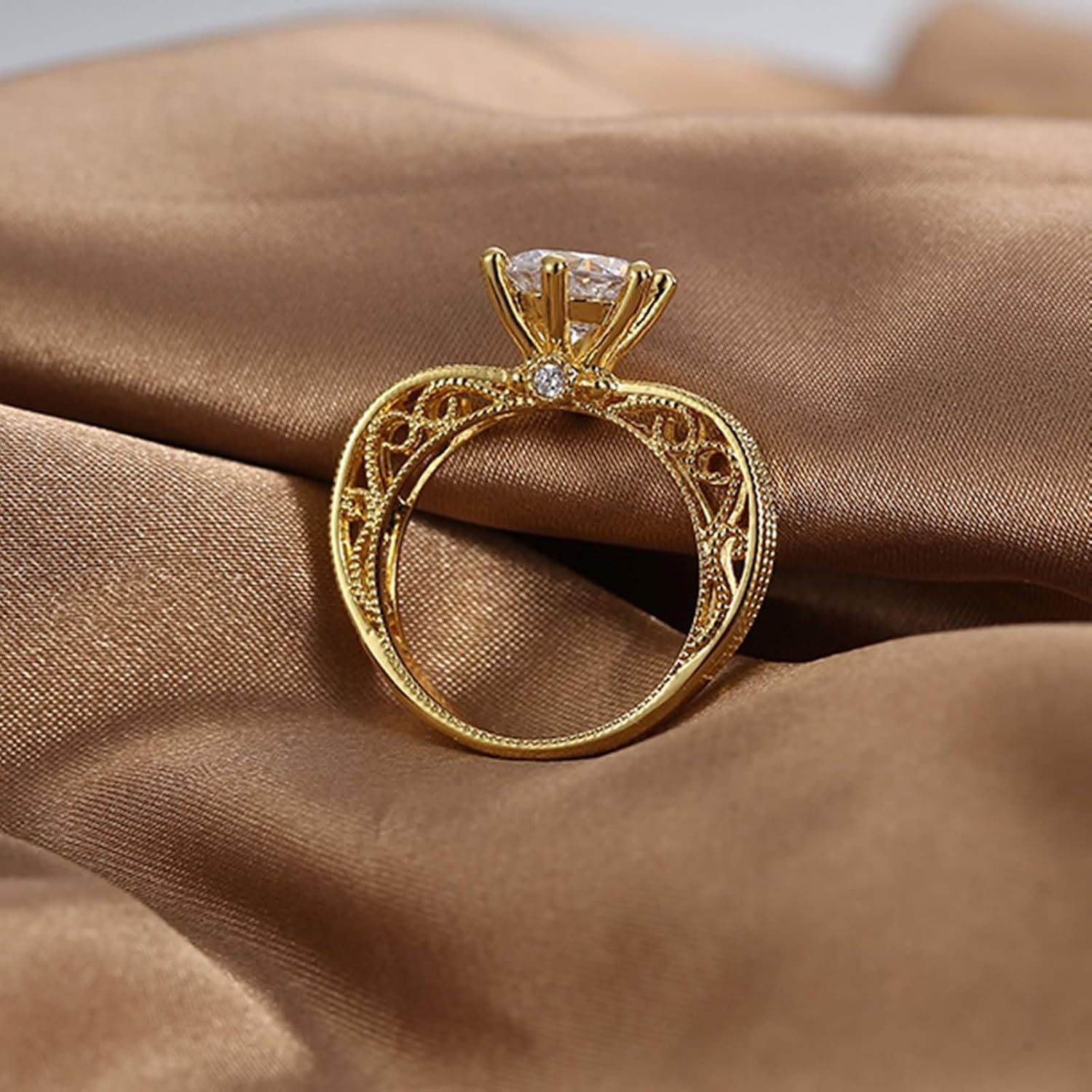 9K/14K/18K Yellow Gold Ring,Round with Moissanite Gold Engagement Ring