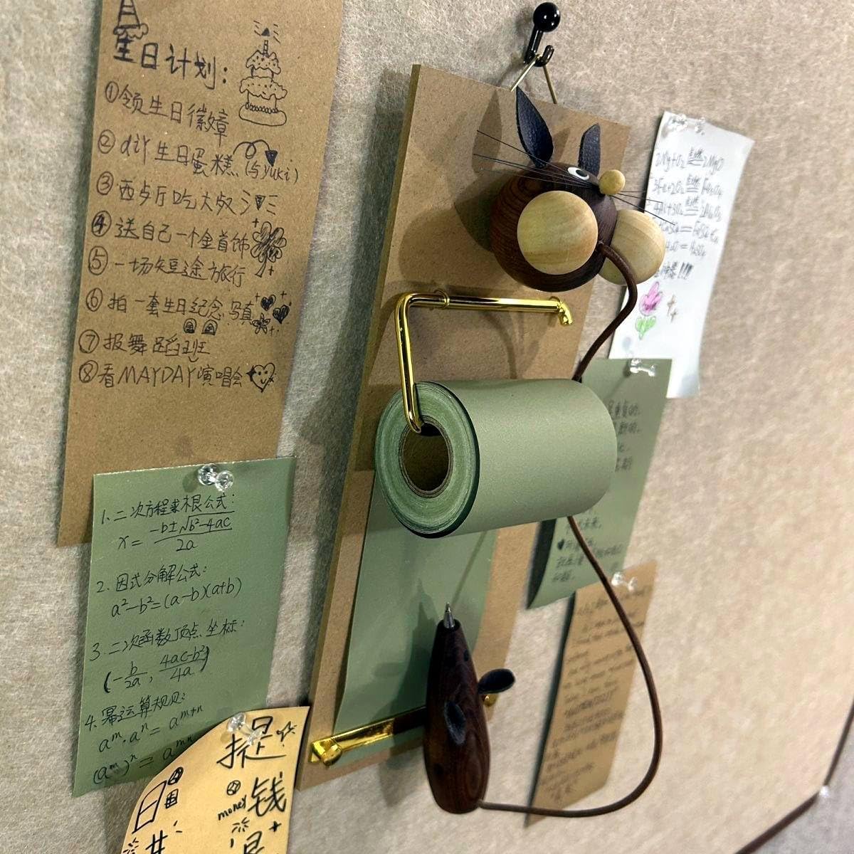 Vintage Clipboard Hanging Memo Board, Refillable Kraft Paper Roll with Cutter, Includes Wooden Pen for Retro Office, Kitchen & Home Decor (Upgraded Version Kraft Brown)