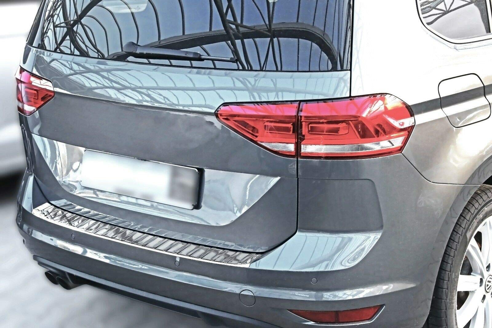 RECAMBO Ladekantenschutz Edelstahl kompatibel für VW TOURAN II 5T | ab BJ 2015 - Hochglanz poliert, Chrom Look - Styling und Schutz für die Stoßstange